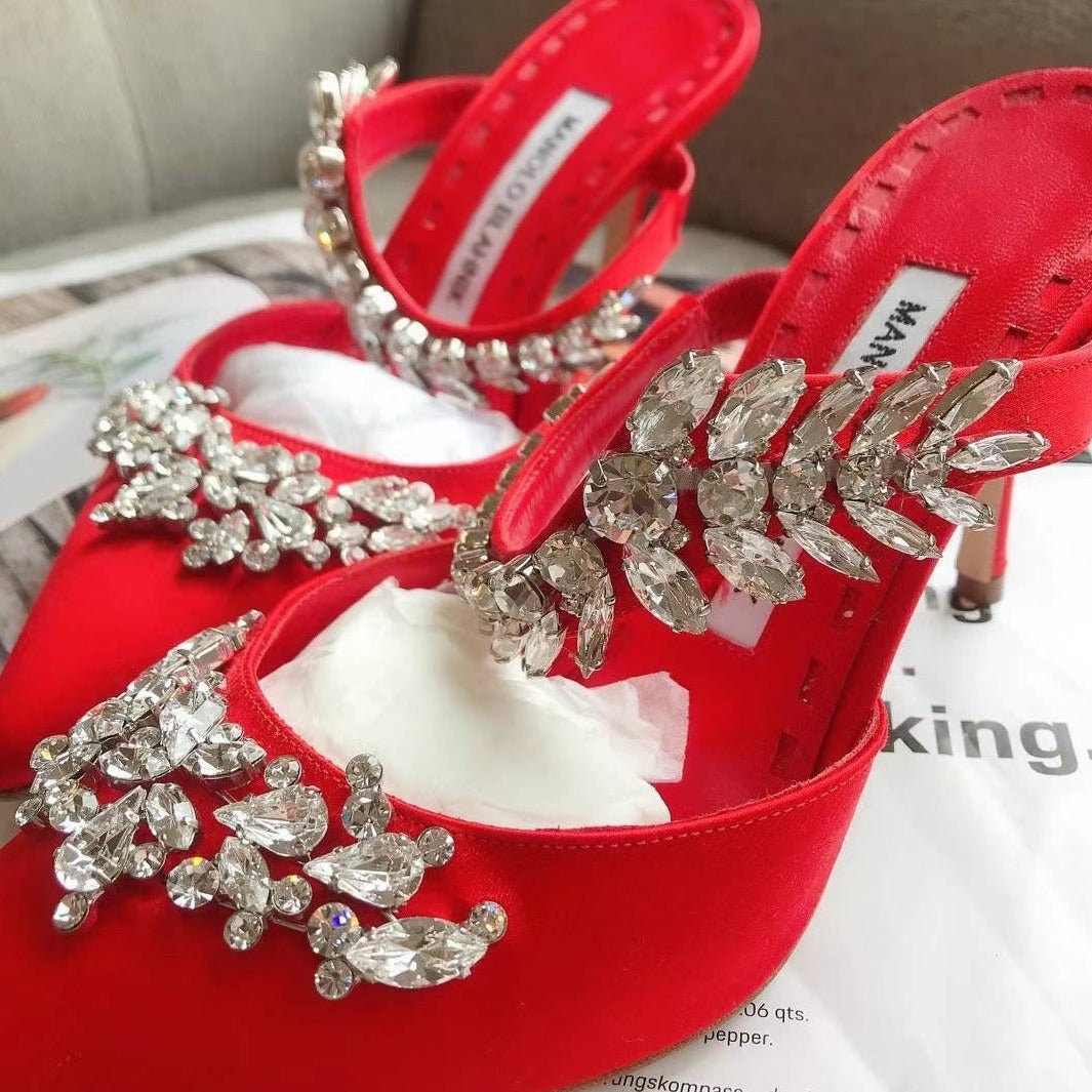 Manolo Blahnik Satin Crystal Embellishments Pumps Size35.5