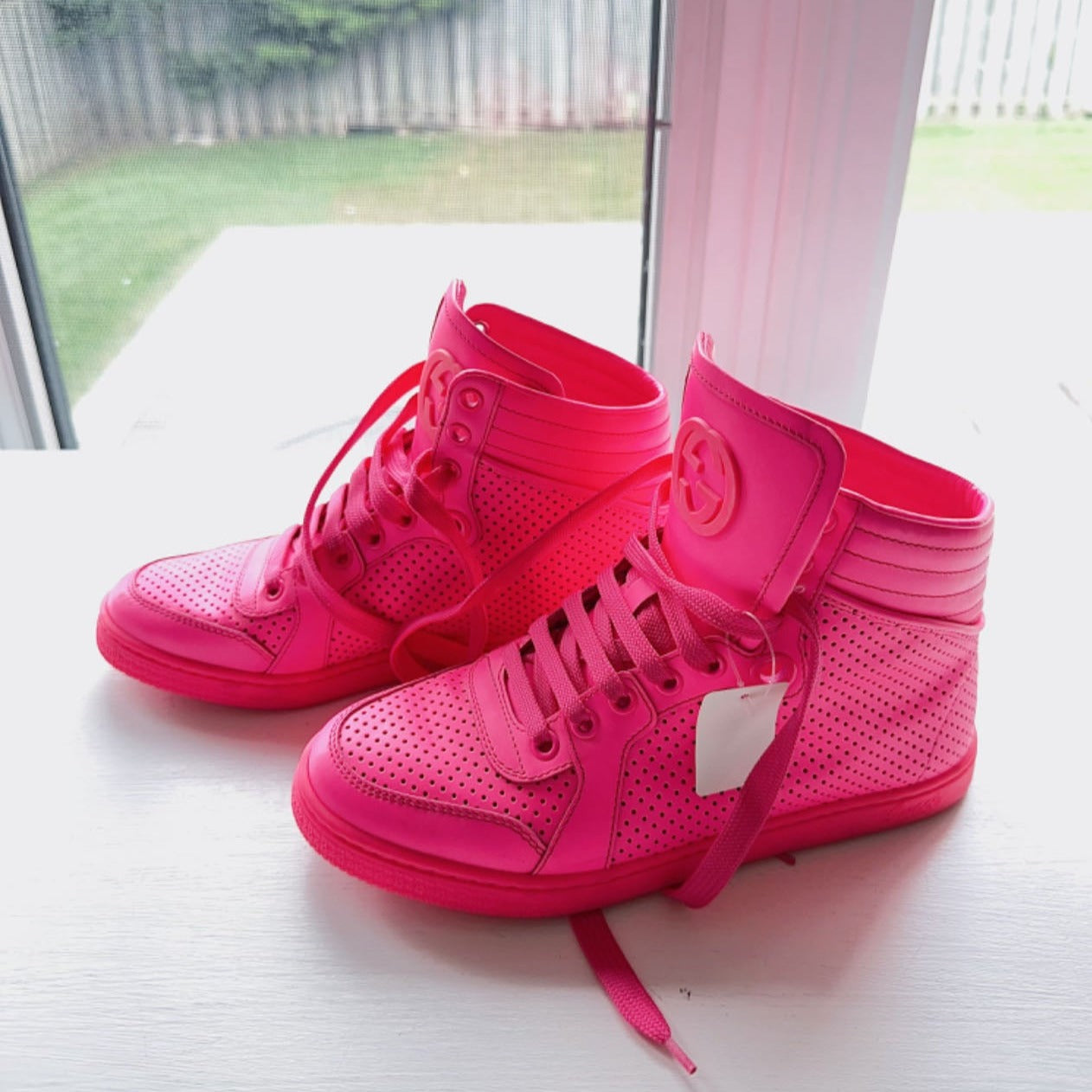 Gucci Neon Pink Leather Interlocking G High Top Sneakers Size35.5