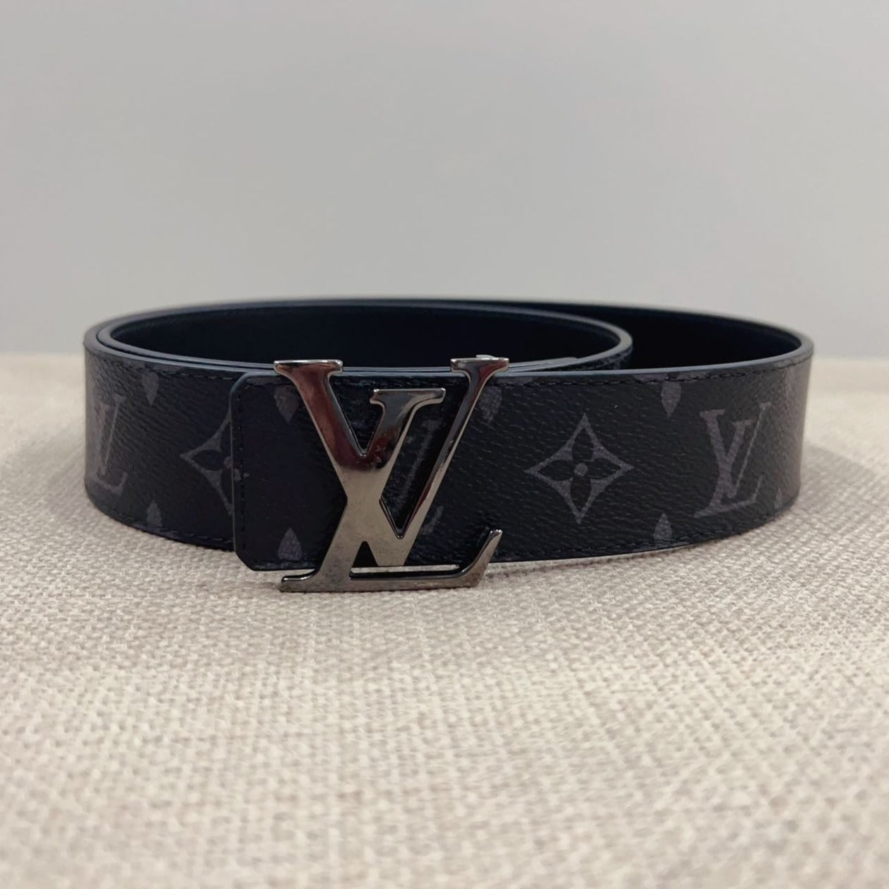 Louis Vuitton Calfskin Monogram Eclipse 40mm LV Initiales Reversible Belt90