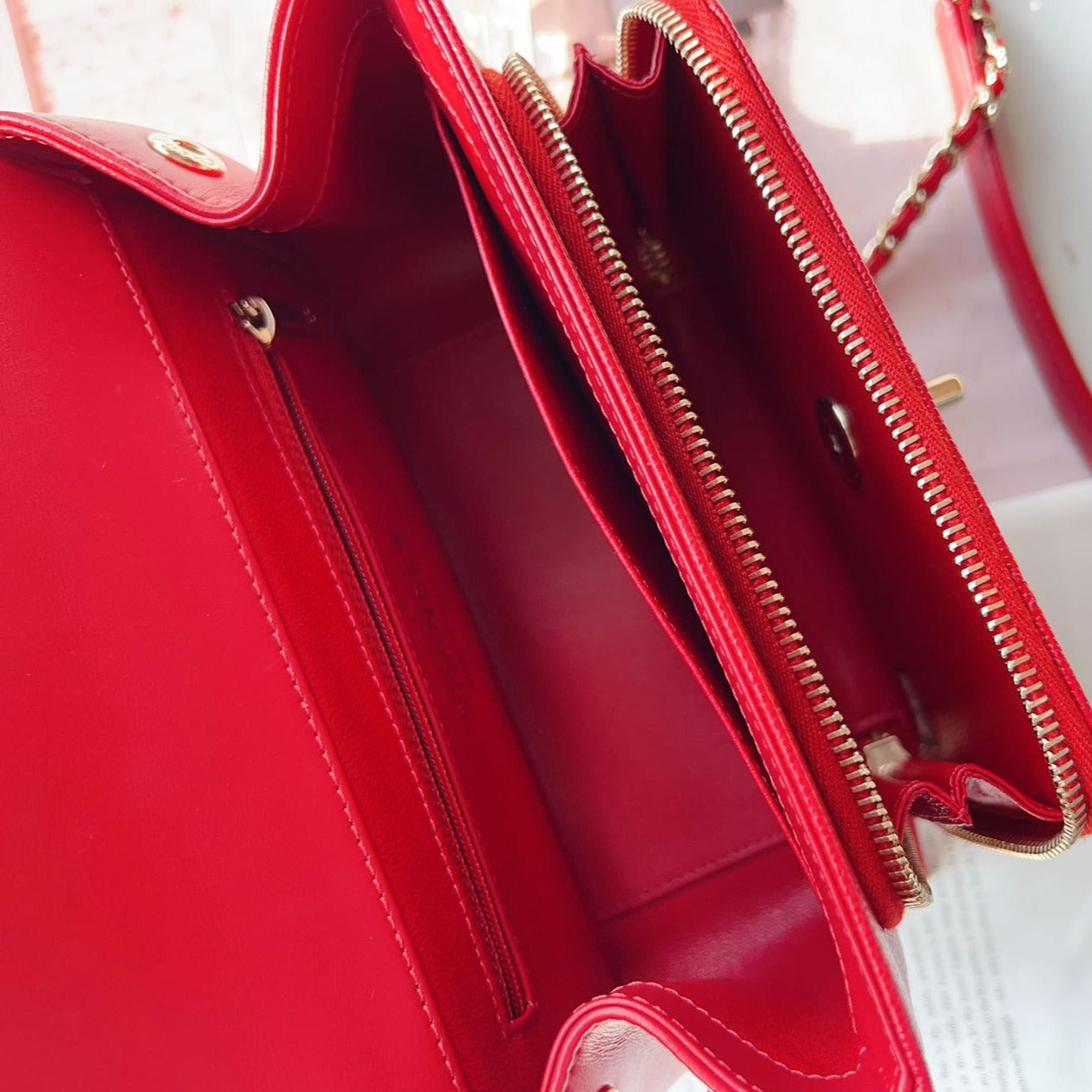 Chanel-Small-Business-Affinity-Flap-Caviar-Red-GHW-Inside