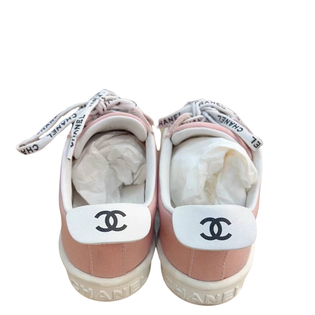 Chanel-19C-Weekender-Pink-Canvas-Logo-Lace-Sneaker-Back