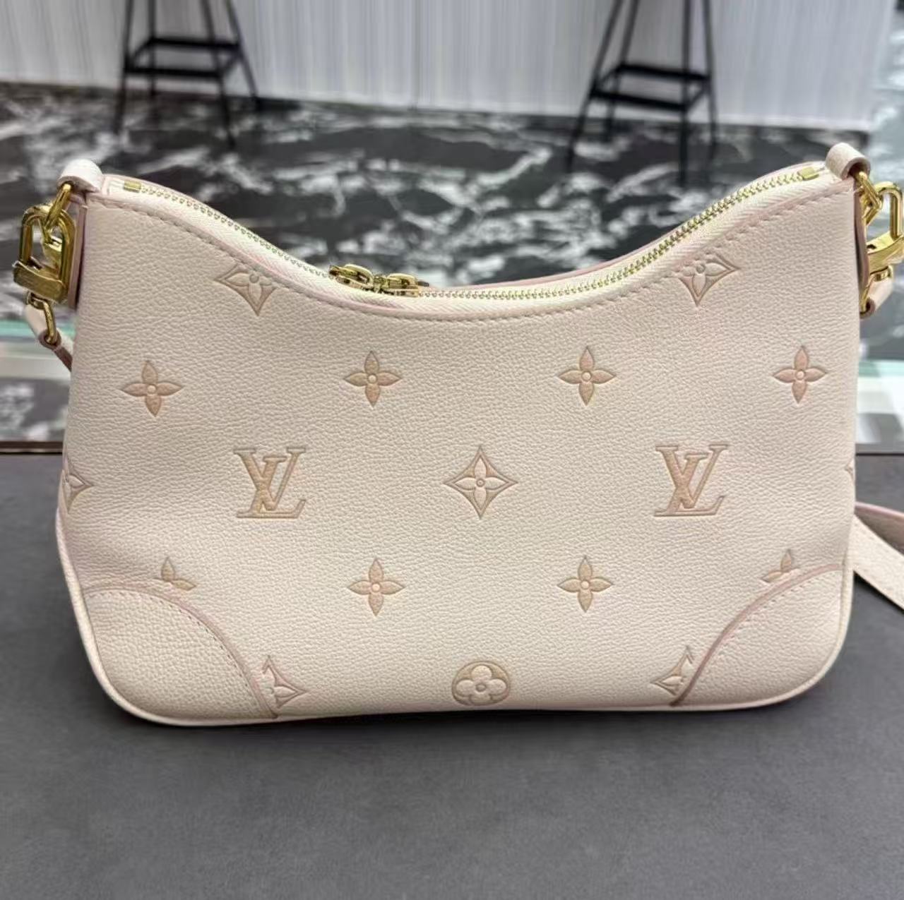LOUIS VUITTON BOULOGNE MONOGRAM CANVAS SHOULDER BAG GOLD CHAIN