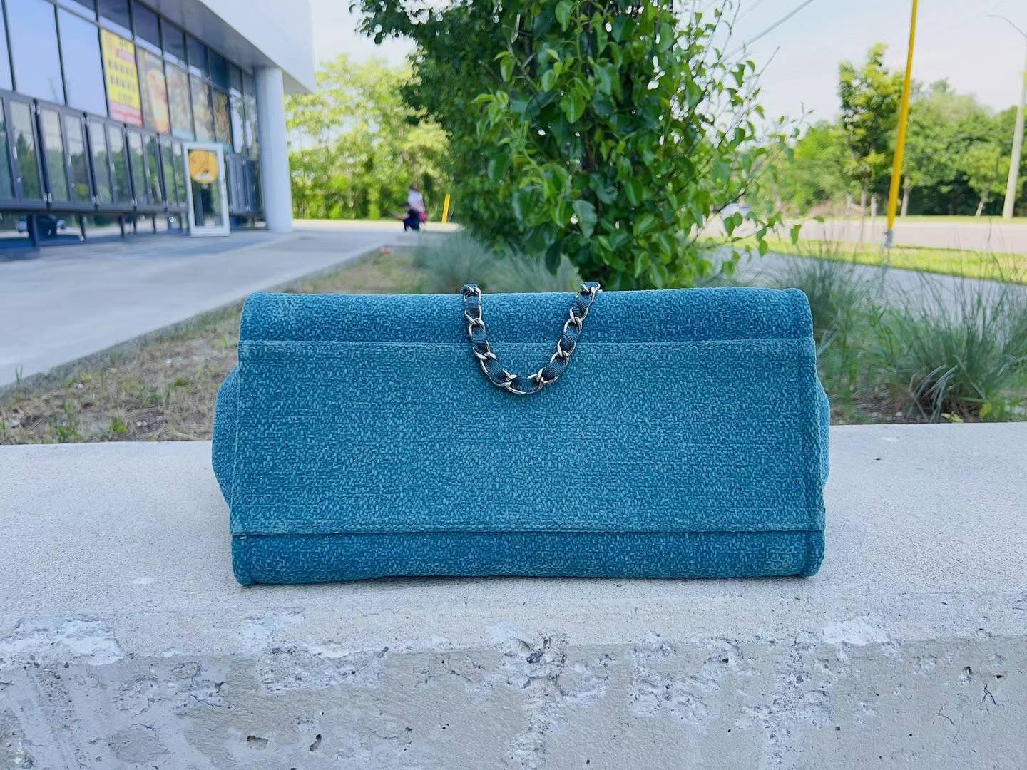 CHANEL GREEN WOVEN VELOUR DEAUVILLE TOTE MEDIUM