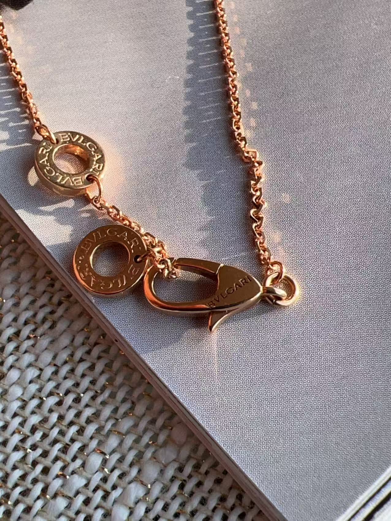 Bvlgari Divas' Dream Carnelian Diamond 18K Rose Gold Necklace