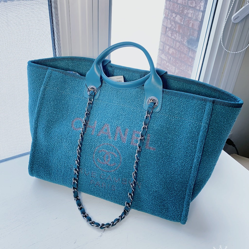CHANEL GREEN WOVEN VELOUR DEAUVILLE TOTE MEDIUM