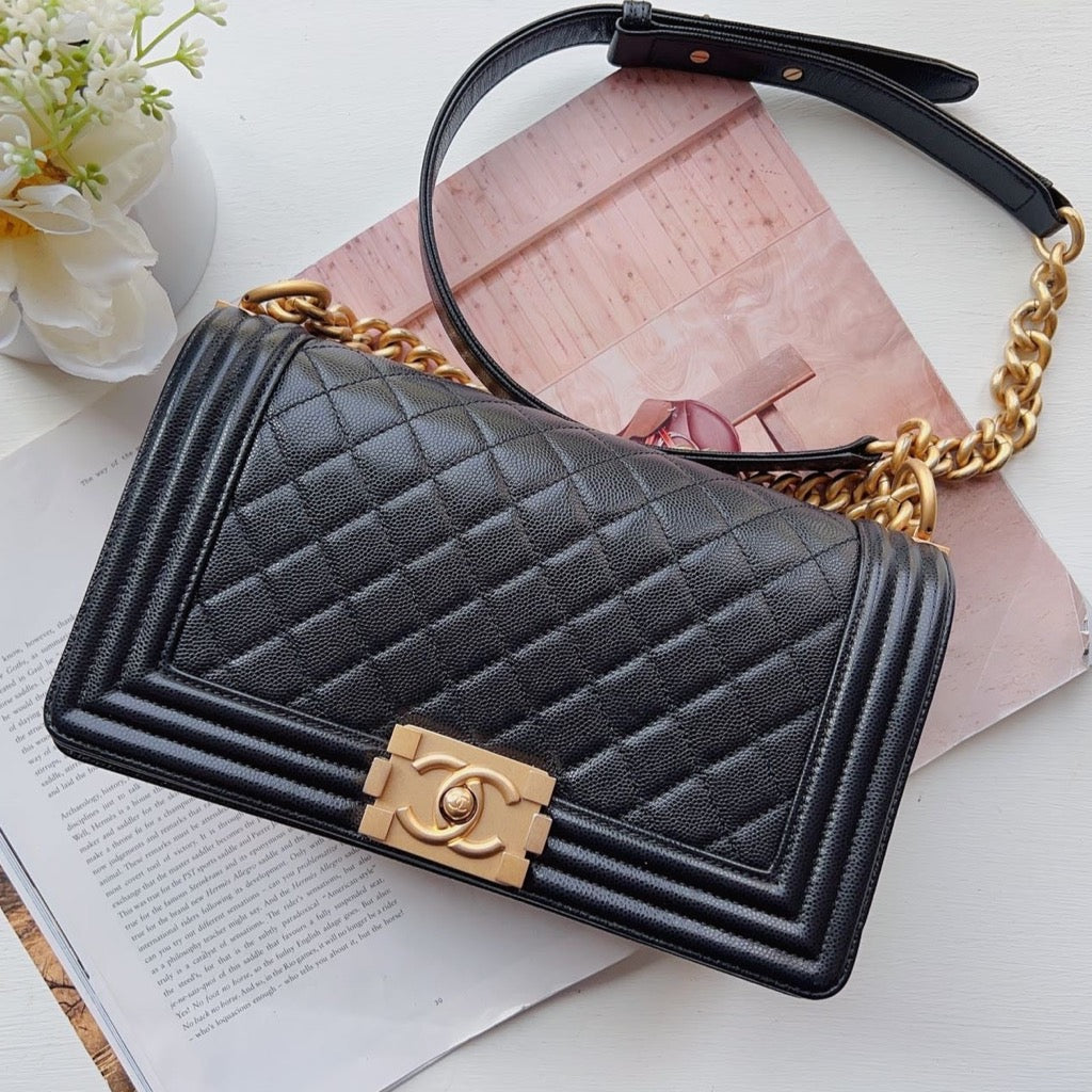 Shoulder Bag Chanel Quilted Boy Flap Chanel Caviar Quilted Medium