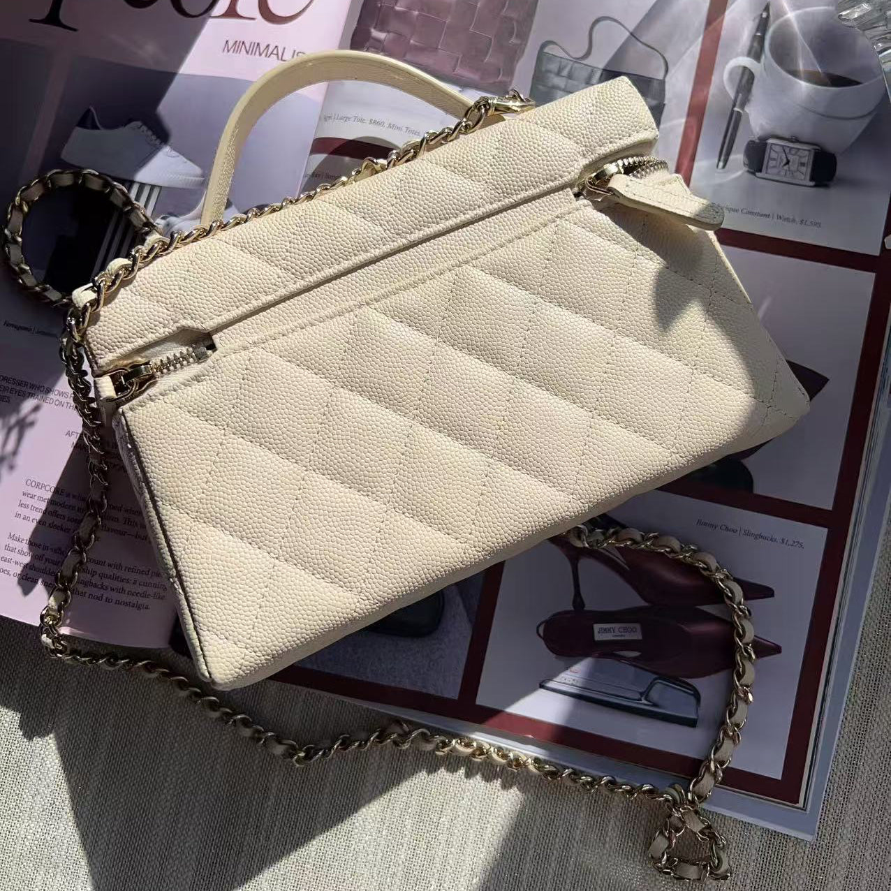 Beige quilted handbag with chain strap
