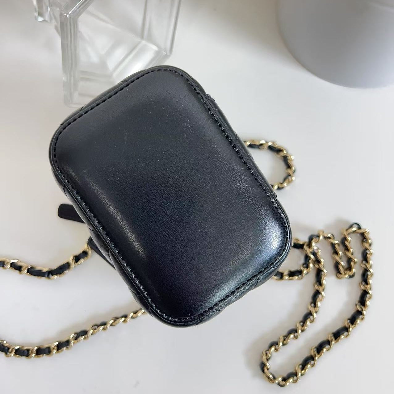 Chanel Lambskin Quilted Trendy Mini Vanity Case With Chain Black New