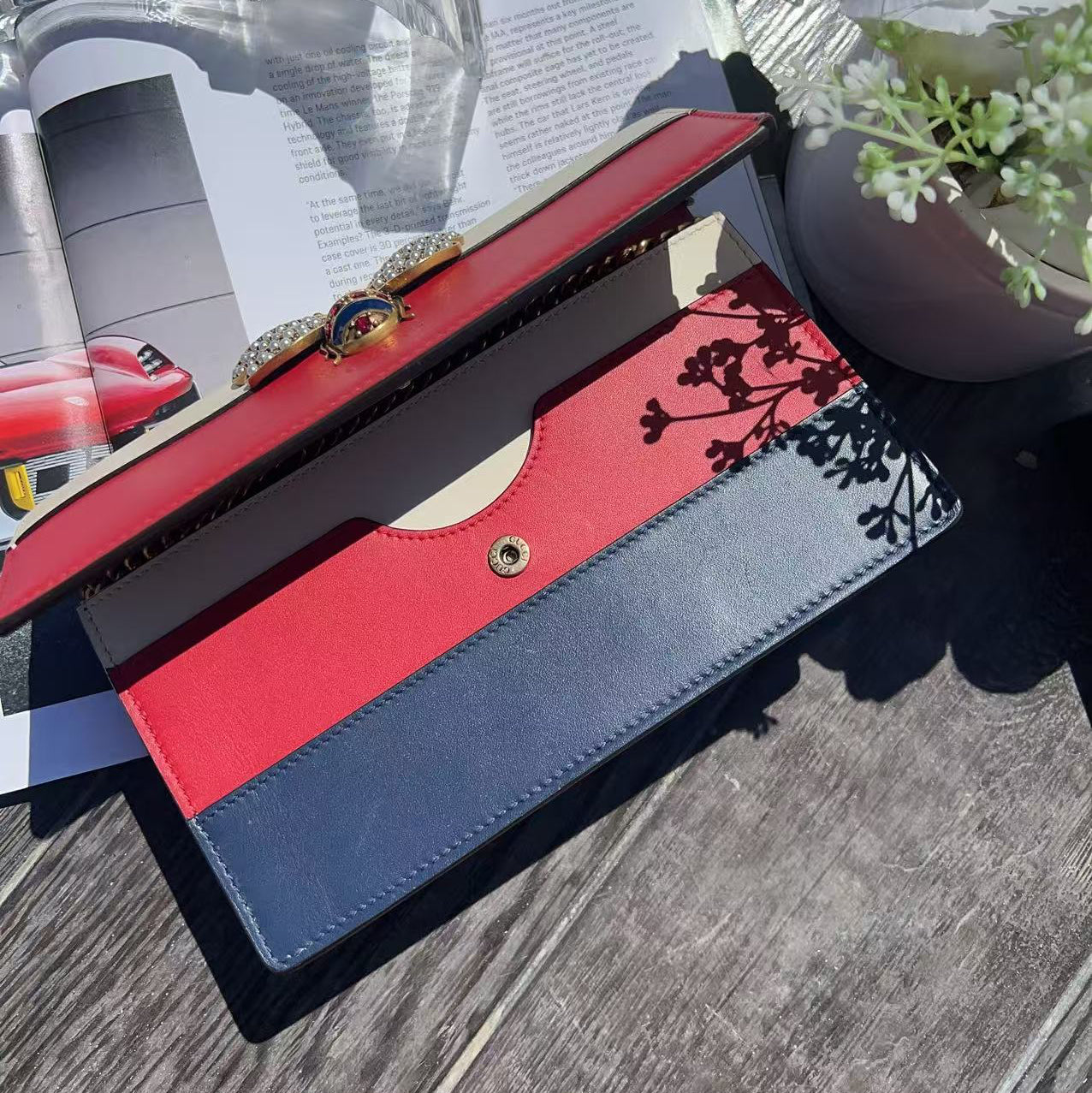 GUCCI RED NAVY QUEEN MARGARET WALLET ON CHAIN