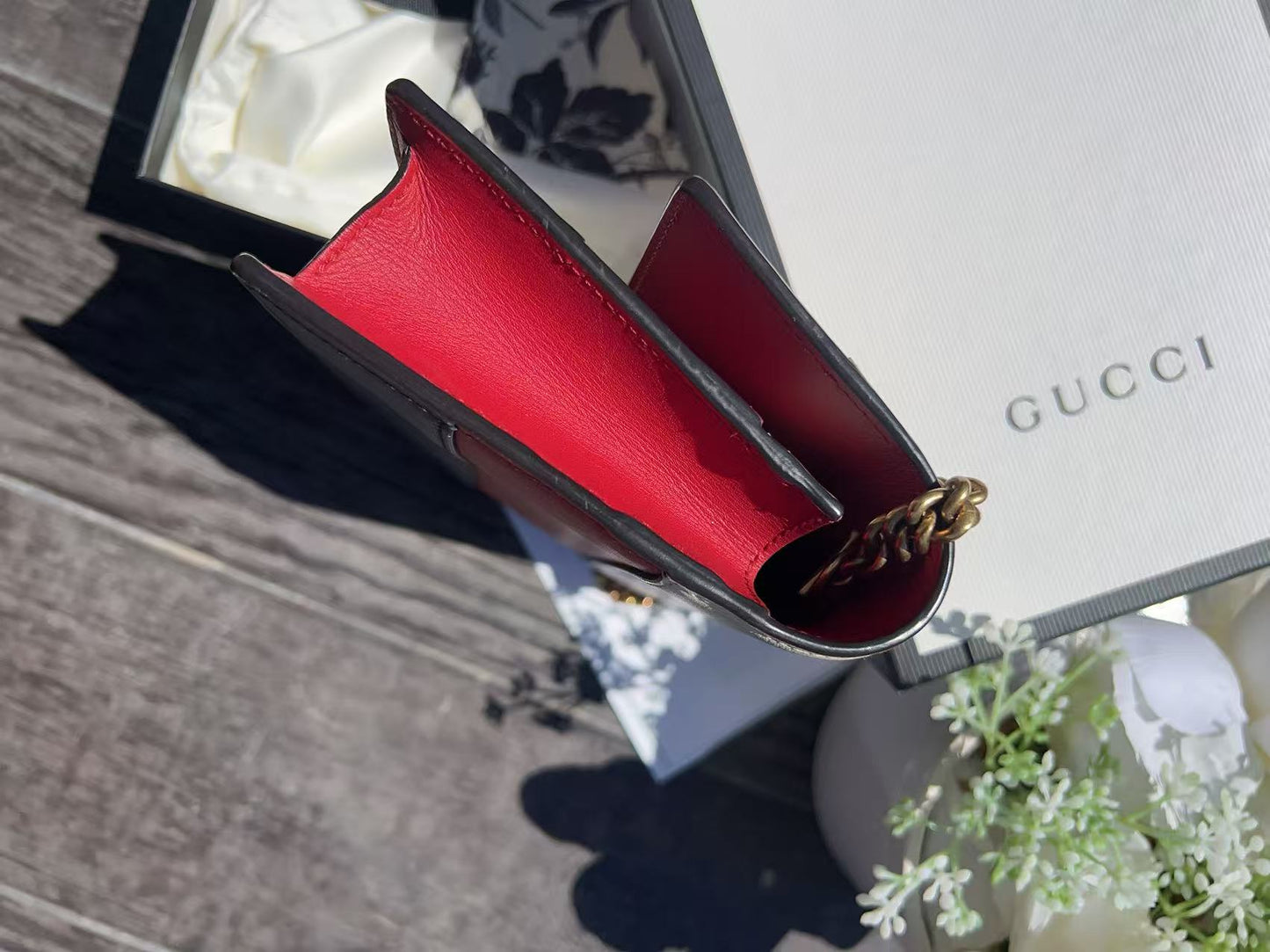 GUCCI RED NAVY QUEEN MARGARET WALLET ON CHAIN