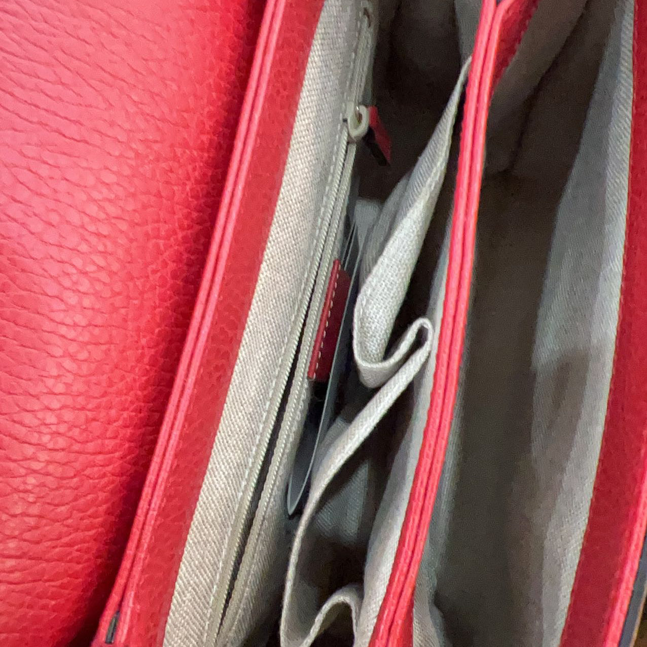Gucci Dollar Calfskin Interlocking G Top Handle Shoulder Bag