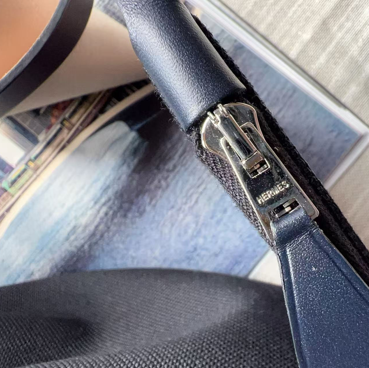 Hermes Herbag Zip Retourne 31 PM Toile Vache Hunter Black and Dark Blue PHW