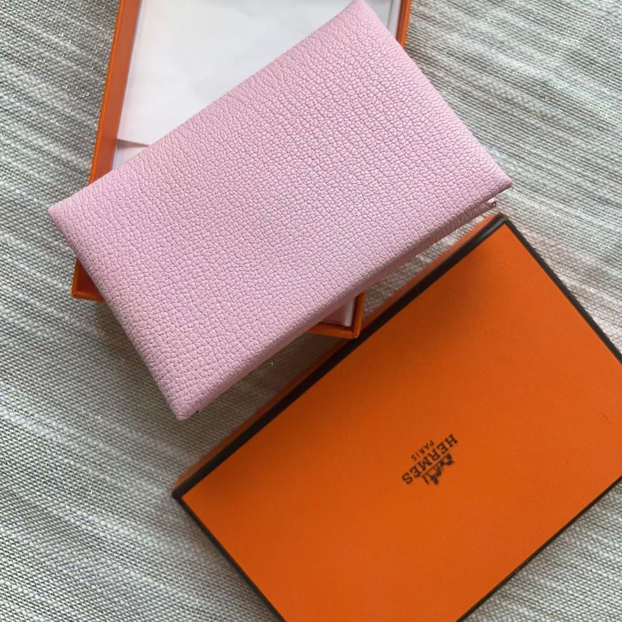 Hermes Calvi Card Holder Rose New