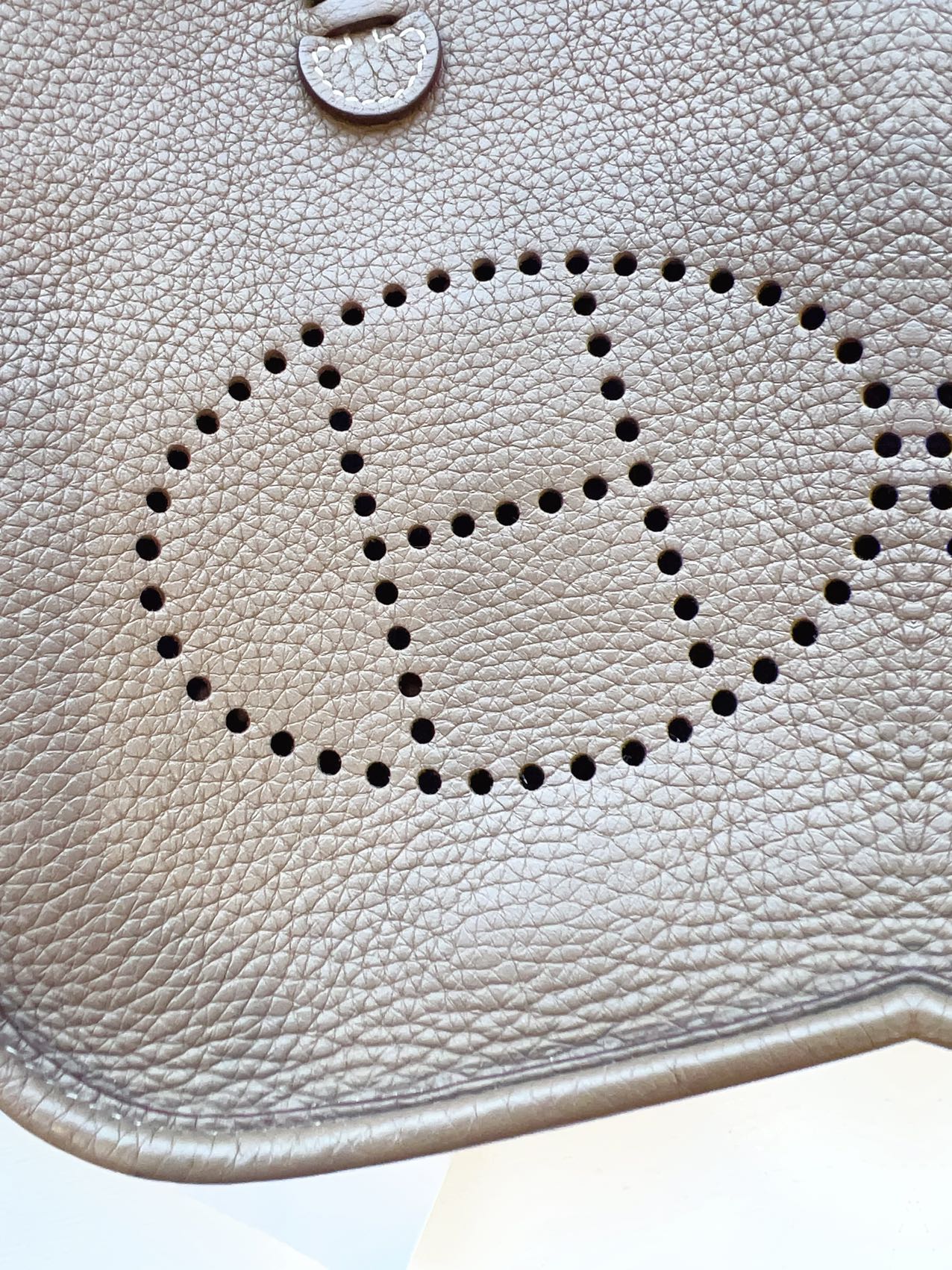 Hermes Étoupe Clemence Mini Evelyne TPM 16 Palladium Hardware