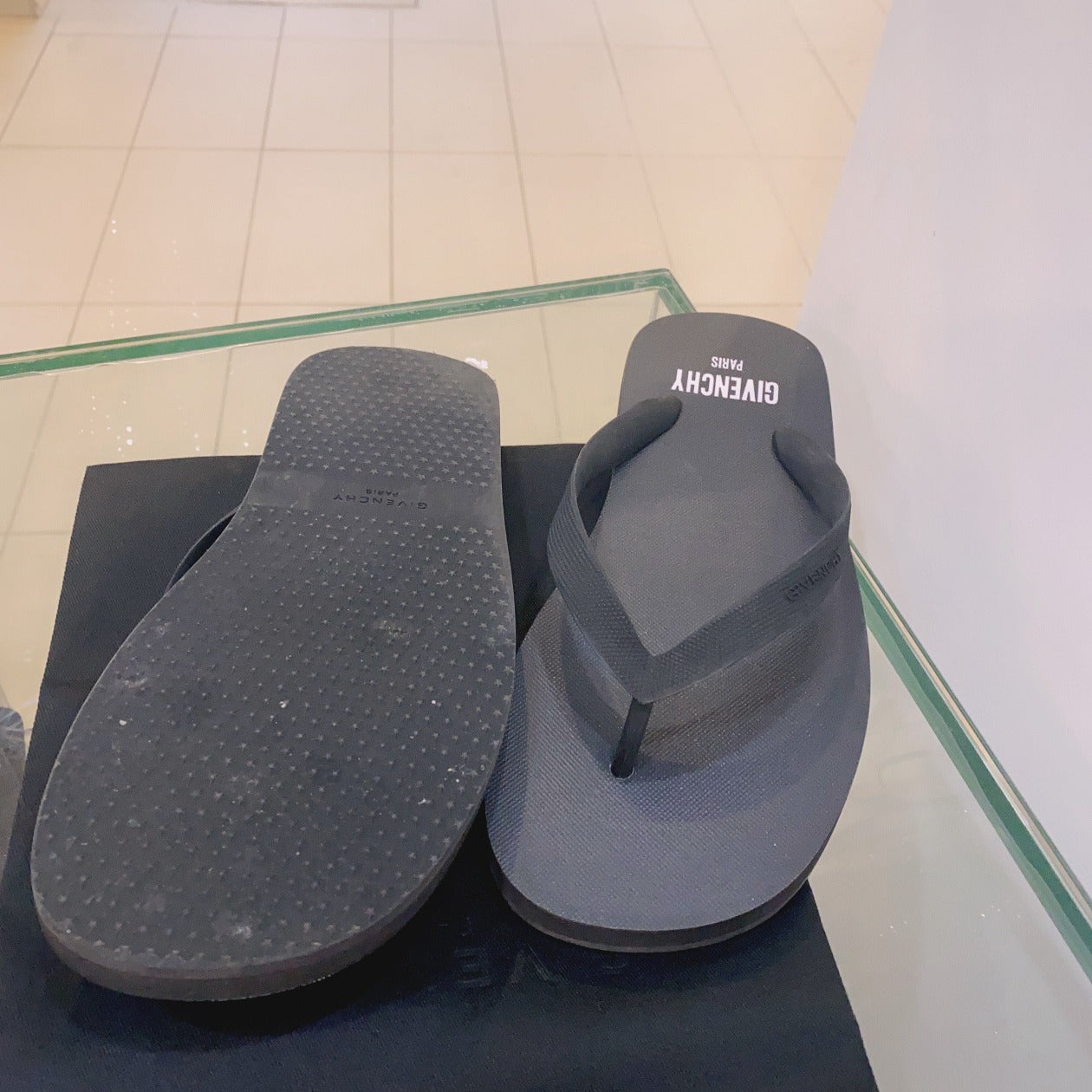 Givenchy Rubber Flip Flops Size39