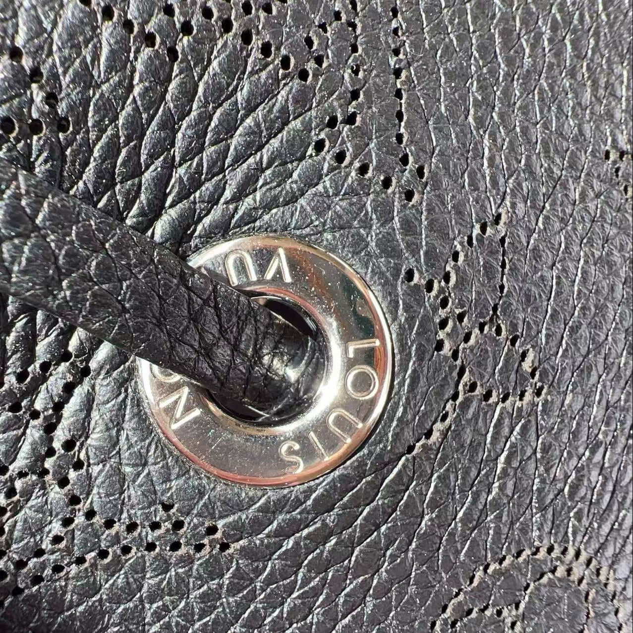 Louis Vuitton Bella Bucket Bag in Black
