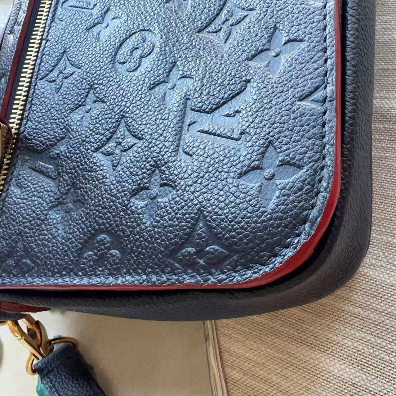 Louis Vuitton Empreinte Pochette Metis Marine Rouge
