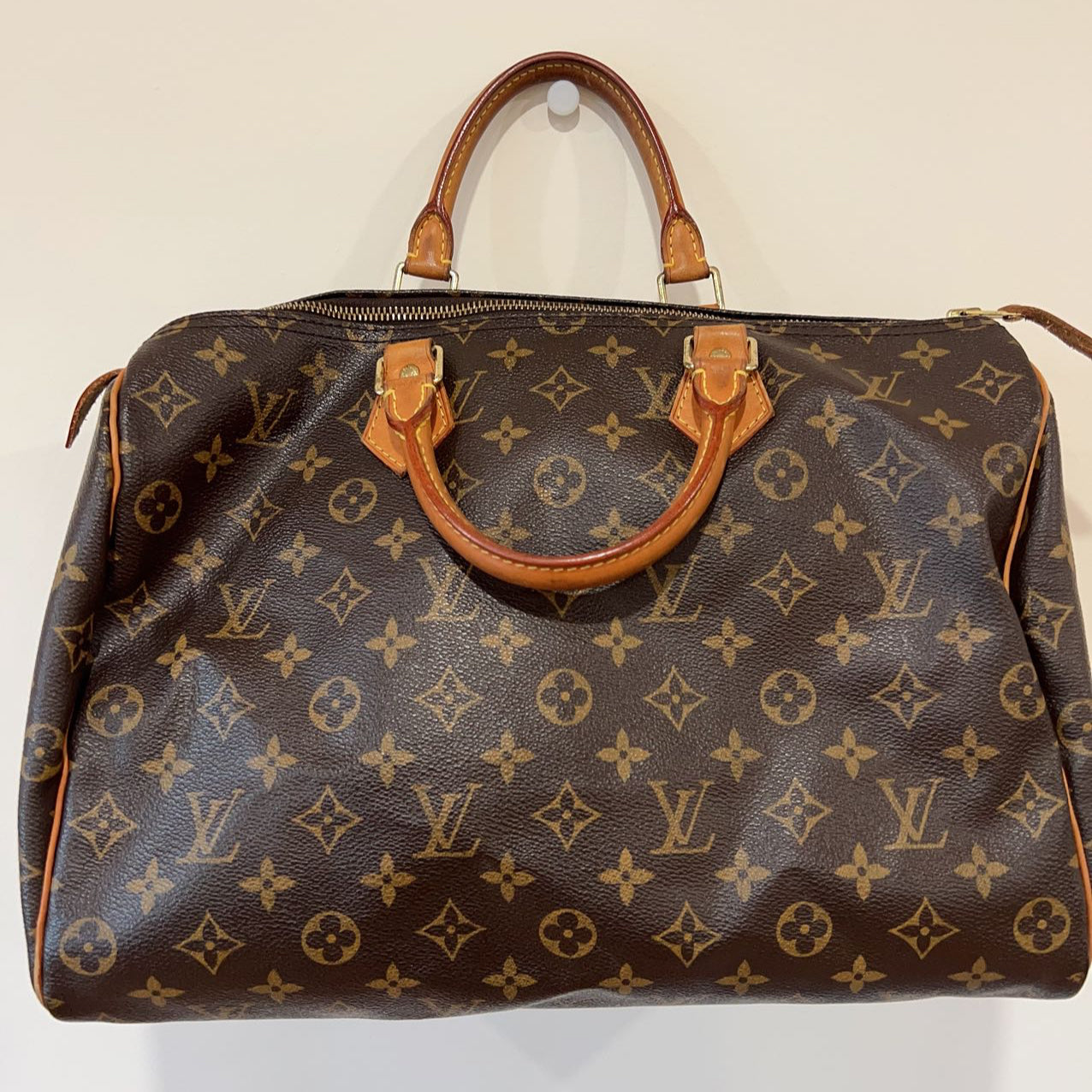 Louis Vuitton speedy 35
