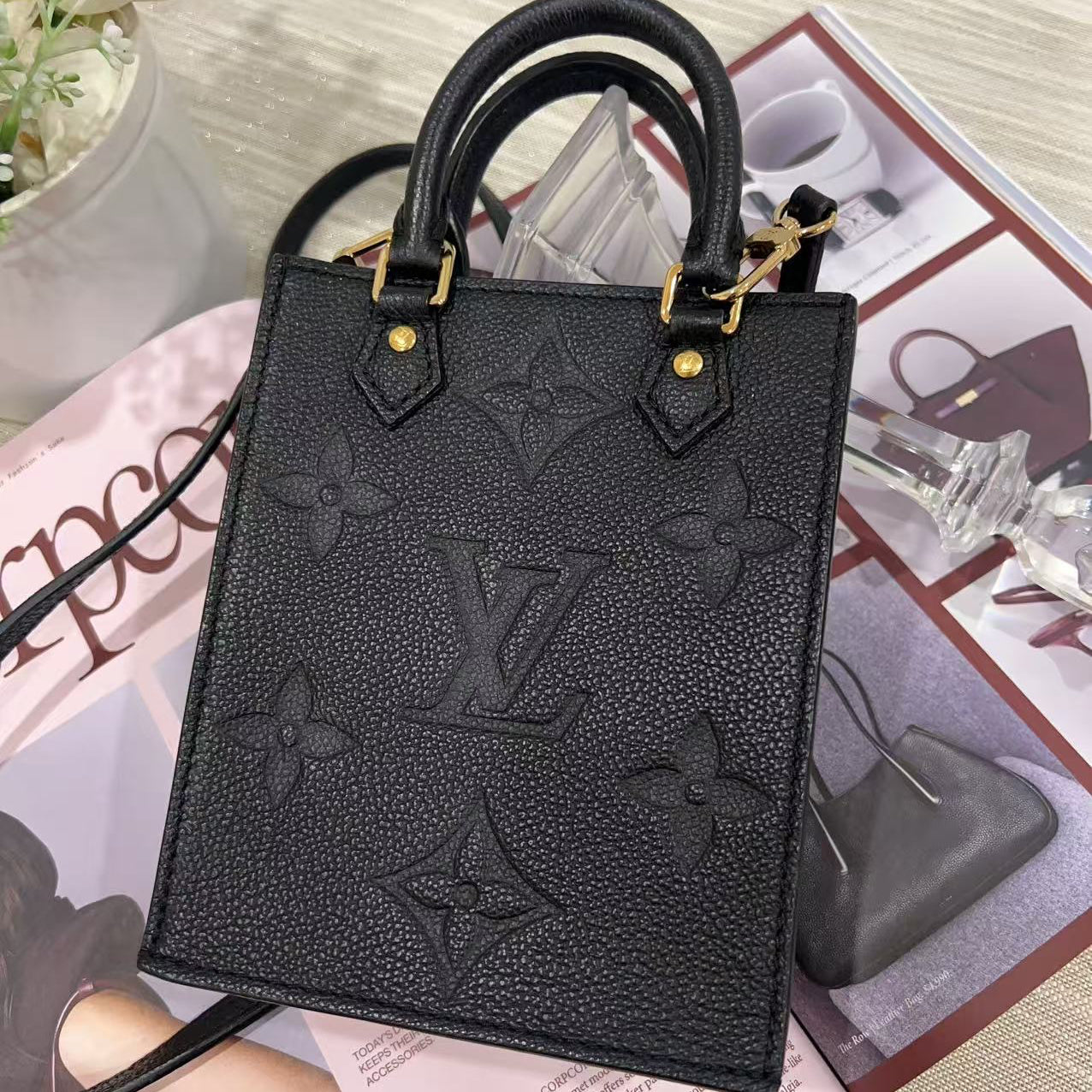 Louis Vuitton Monogram Giant Empreinte Petit Sac Plat