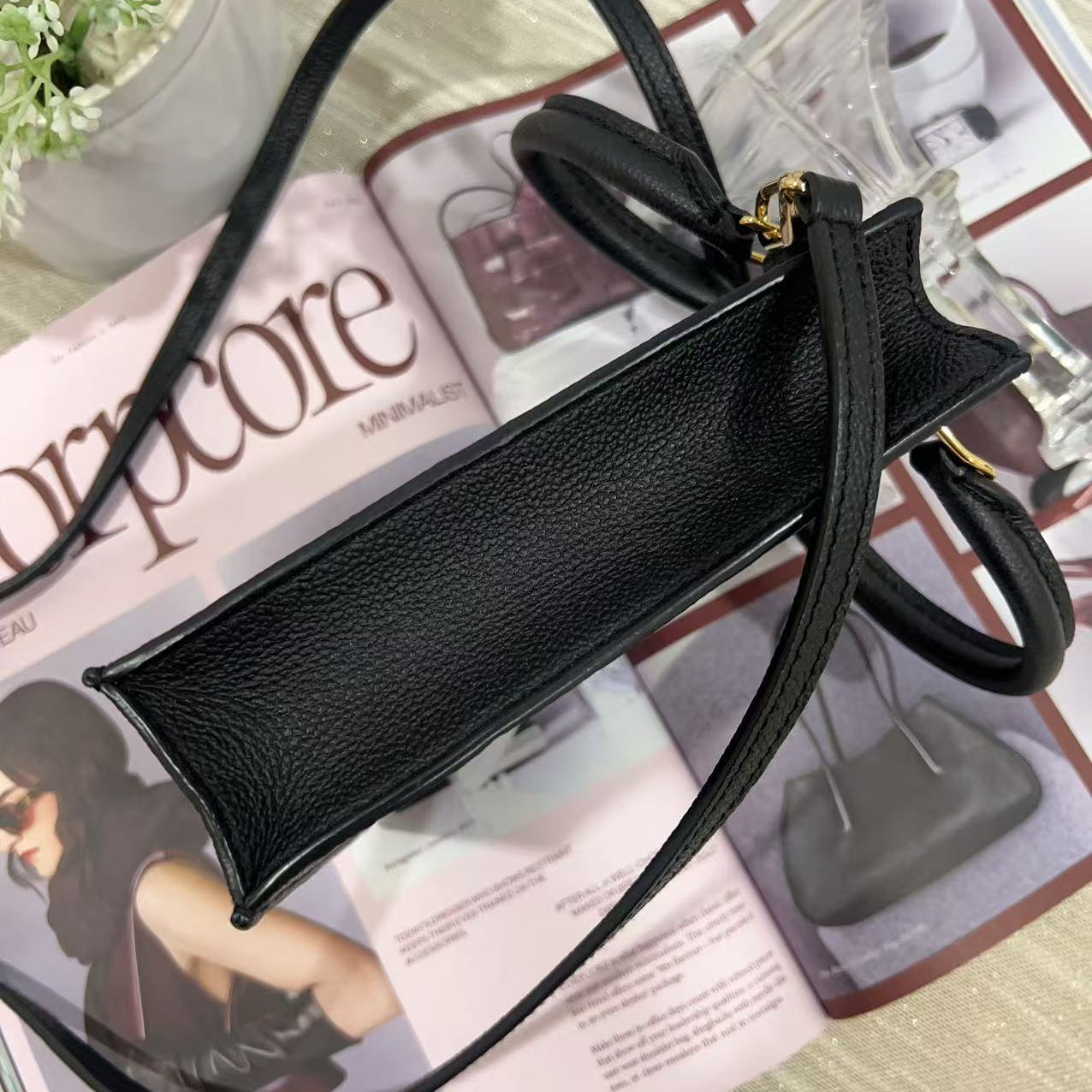 Louis Vuitton Monogram Giant Empreinte Petit Sac Plat