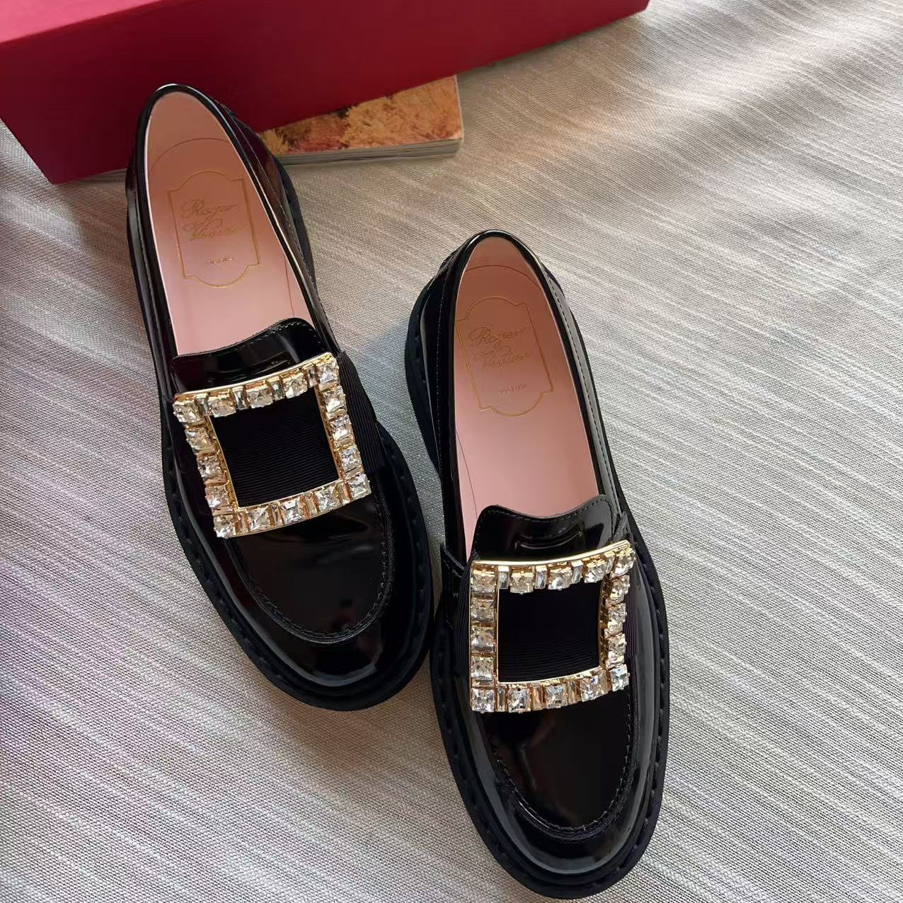Roger Vivier Viv' Rangers Loafers in patent leather37.5 New