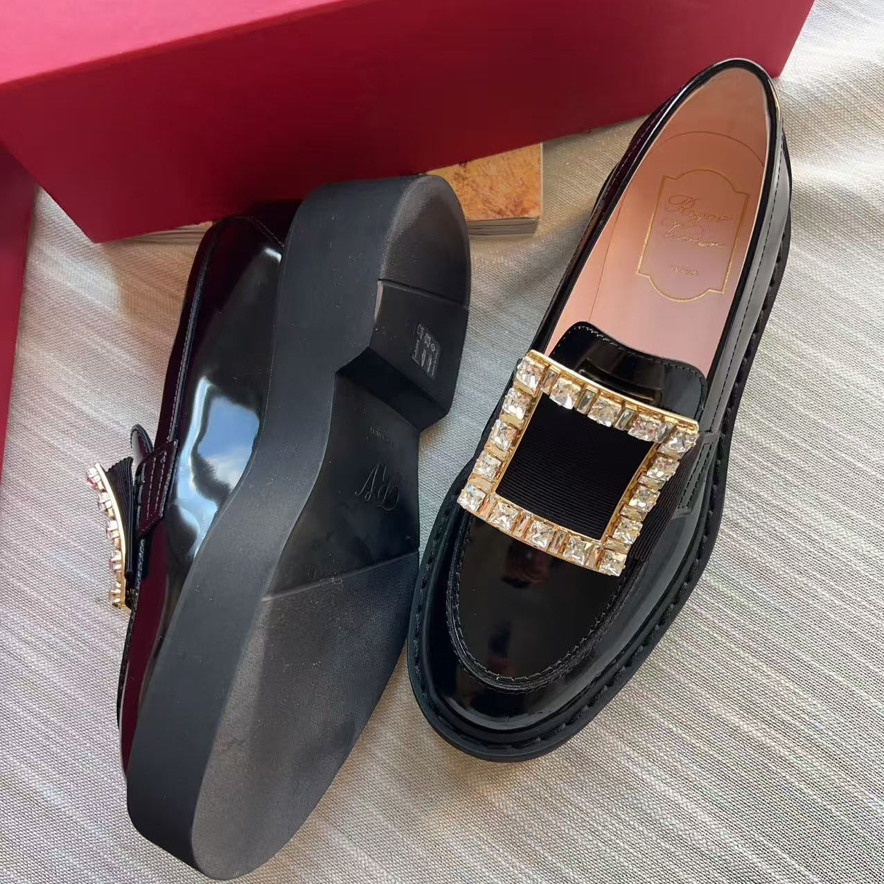 Roger Vivier Viv' Rangers Loafers in patent leather37.5 New