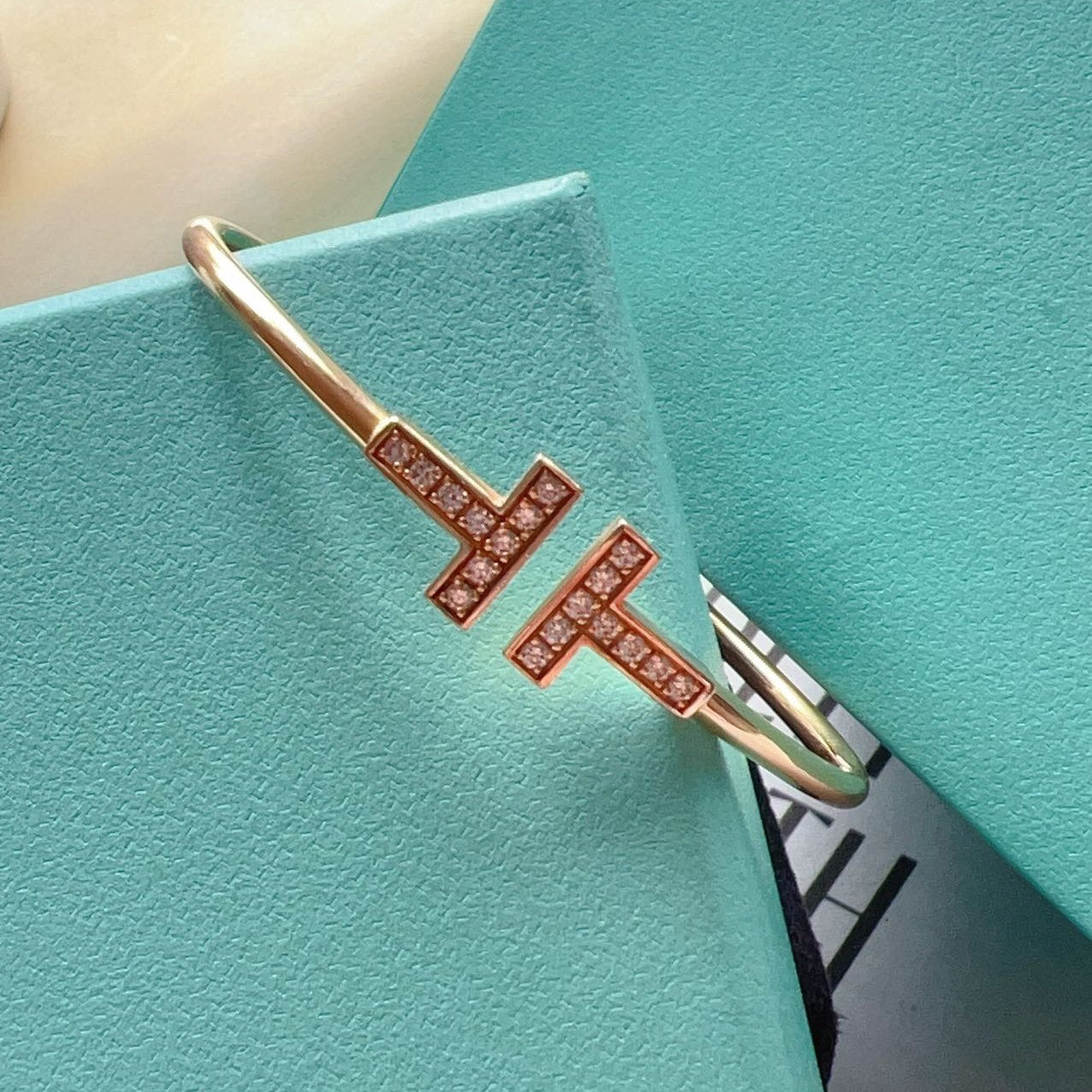 Tiffany & Co 18K Gold Diamond T Wire Bracelet S