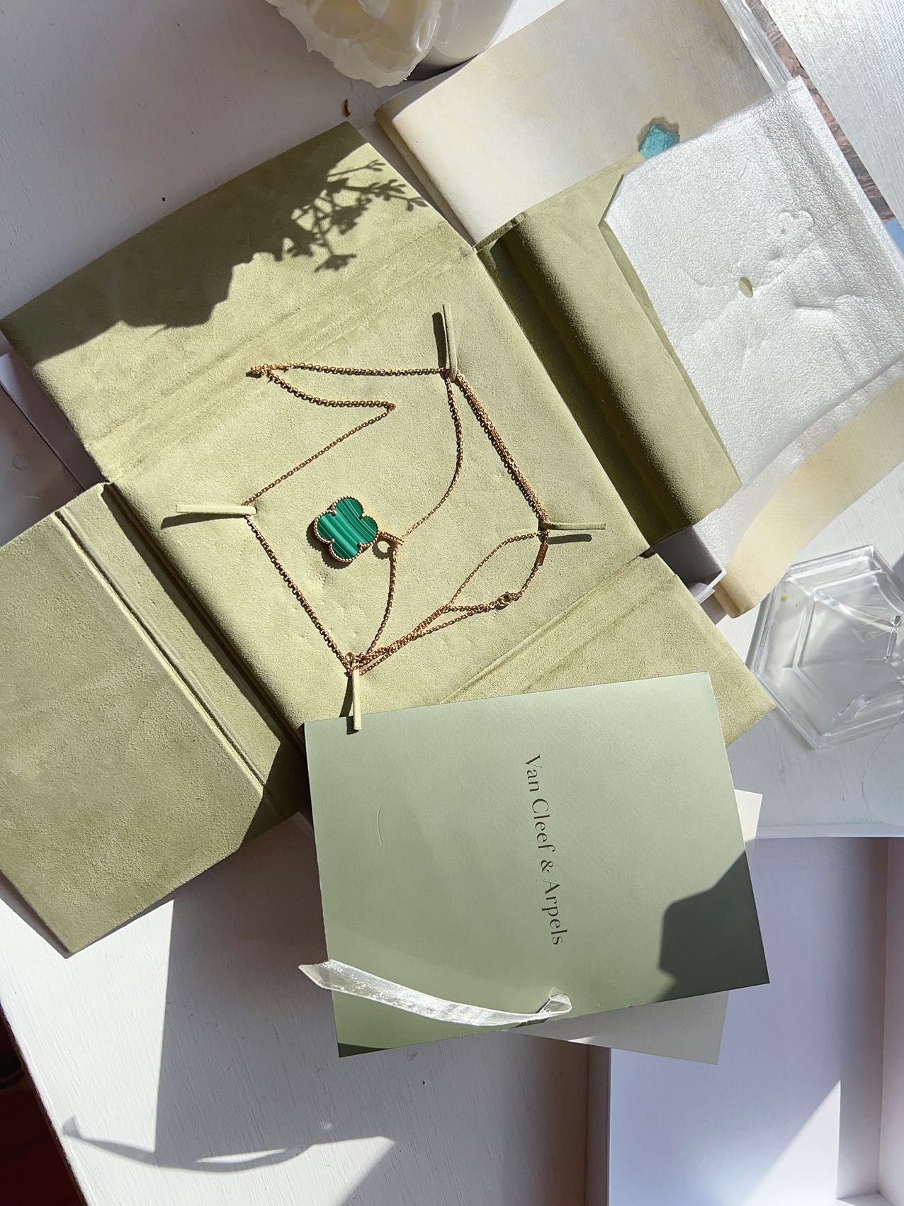 VAN CLEEF & ARPELS Magic Alhambra long necklace, 1 motif 2024