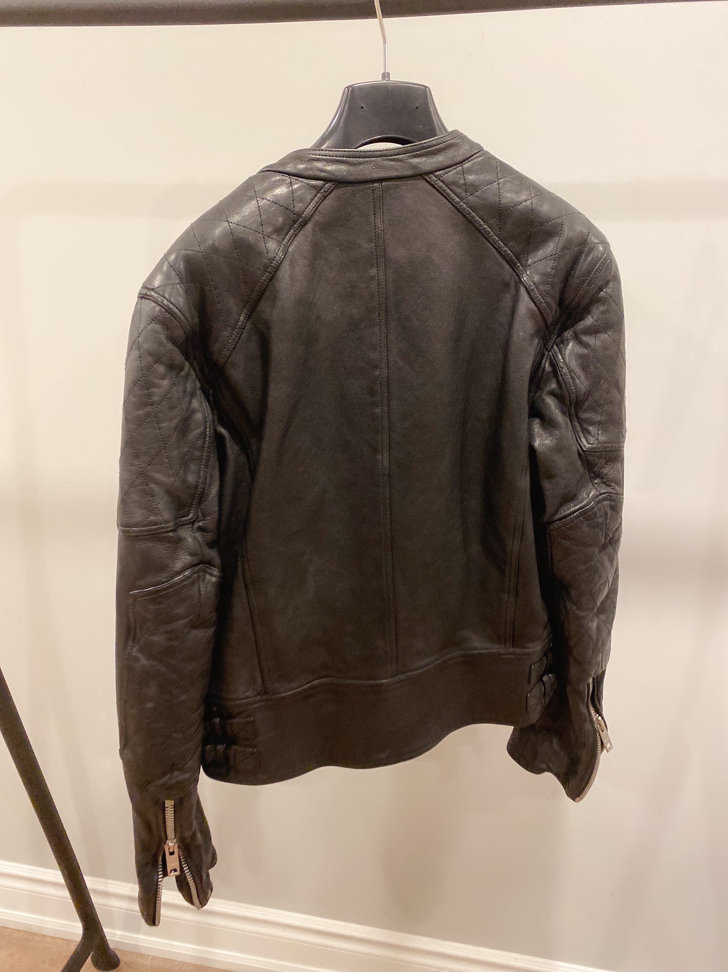 Burberry Leather Jacket SizeM NEW