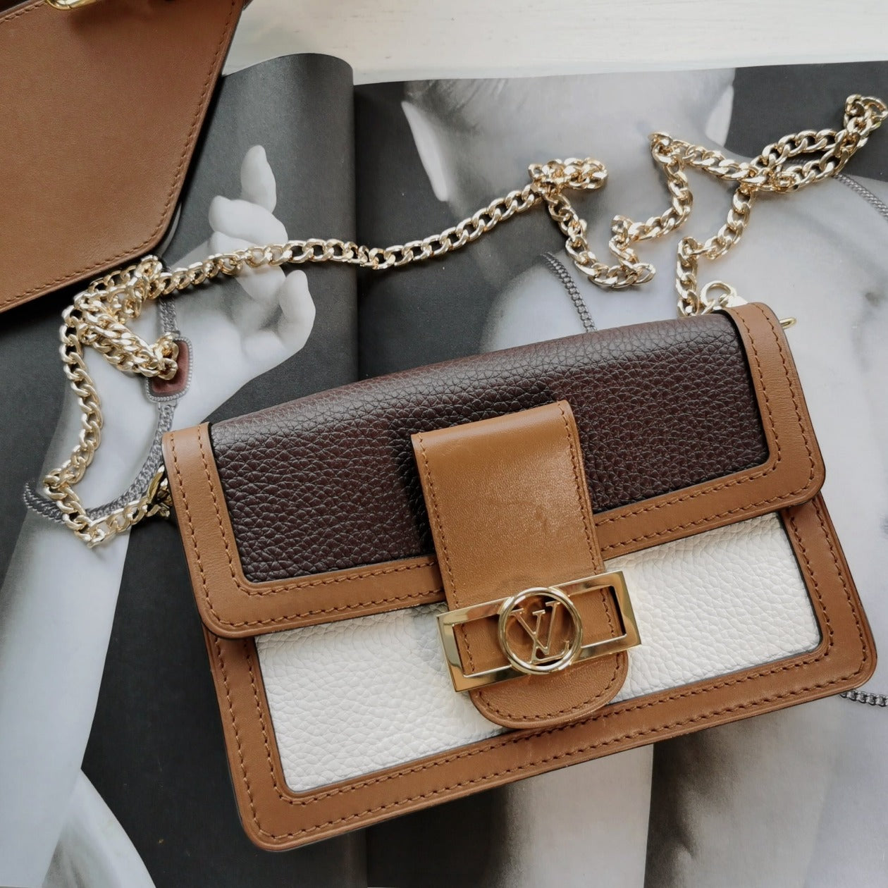 Louis Vuitton Vernis Pochette Pink