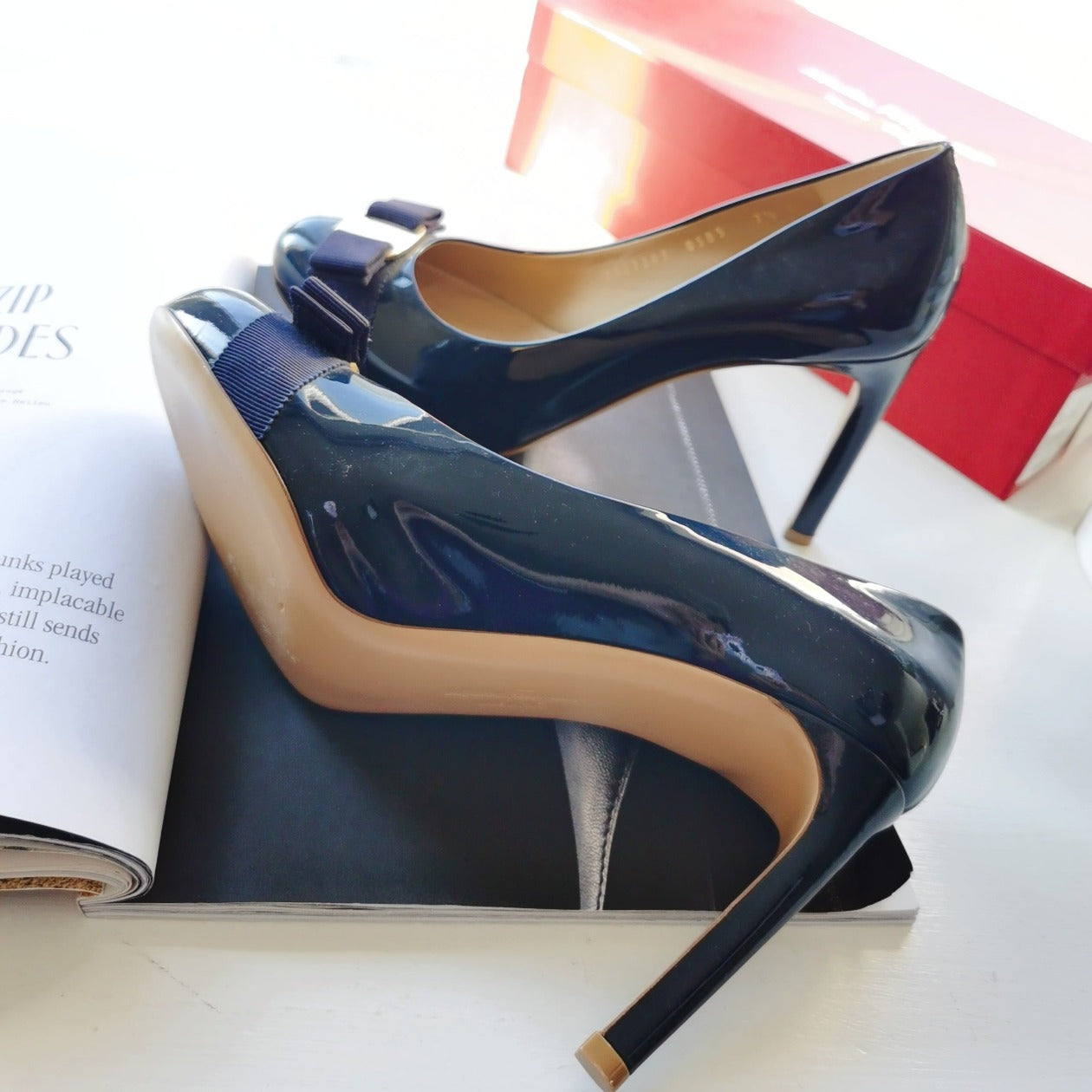 Salvatore Ferragamo Patent Leather Heeles Size37.5