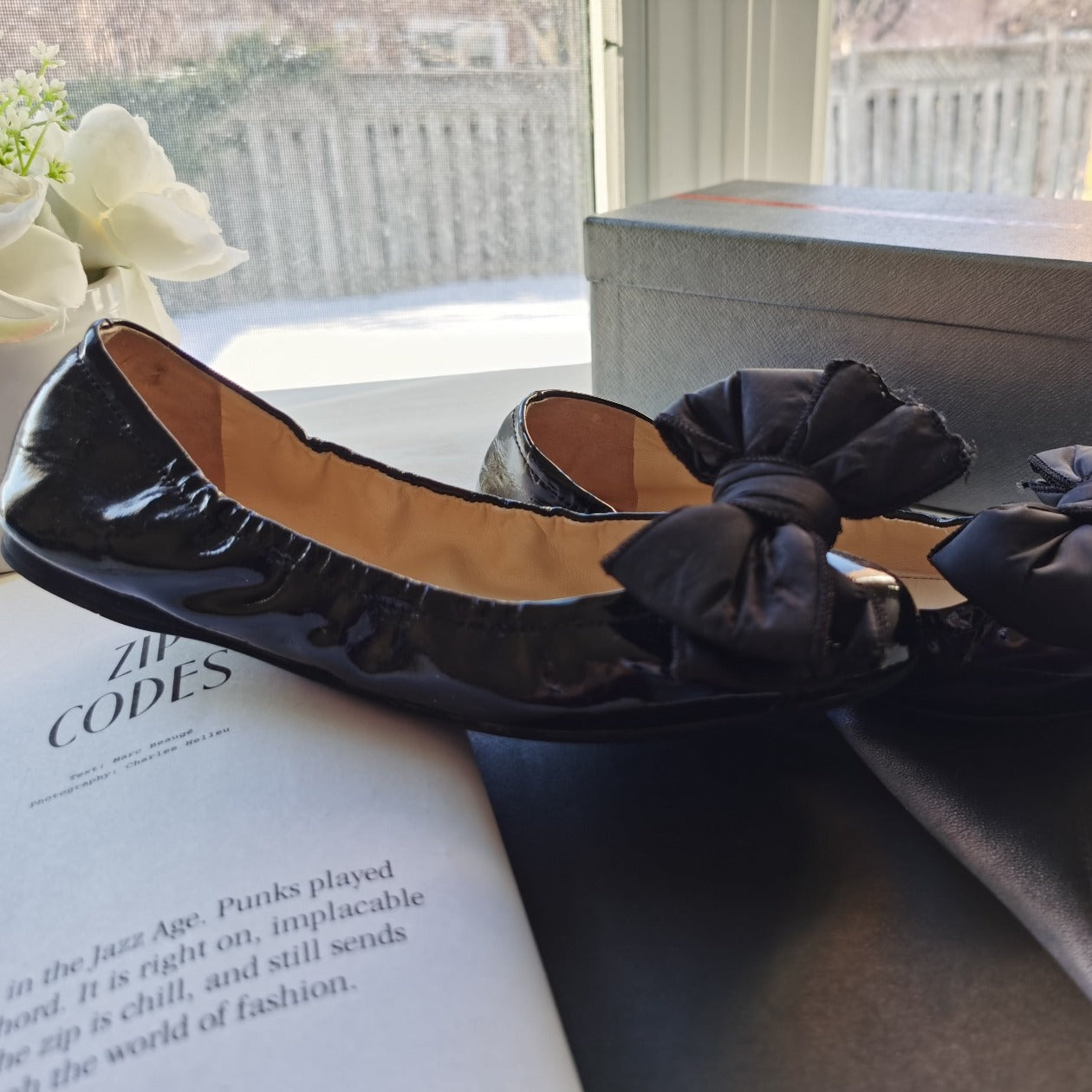 Prada Patent Leather Bow Accents Ballet Flats Black36.5