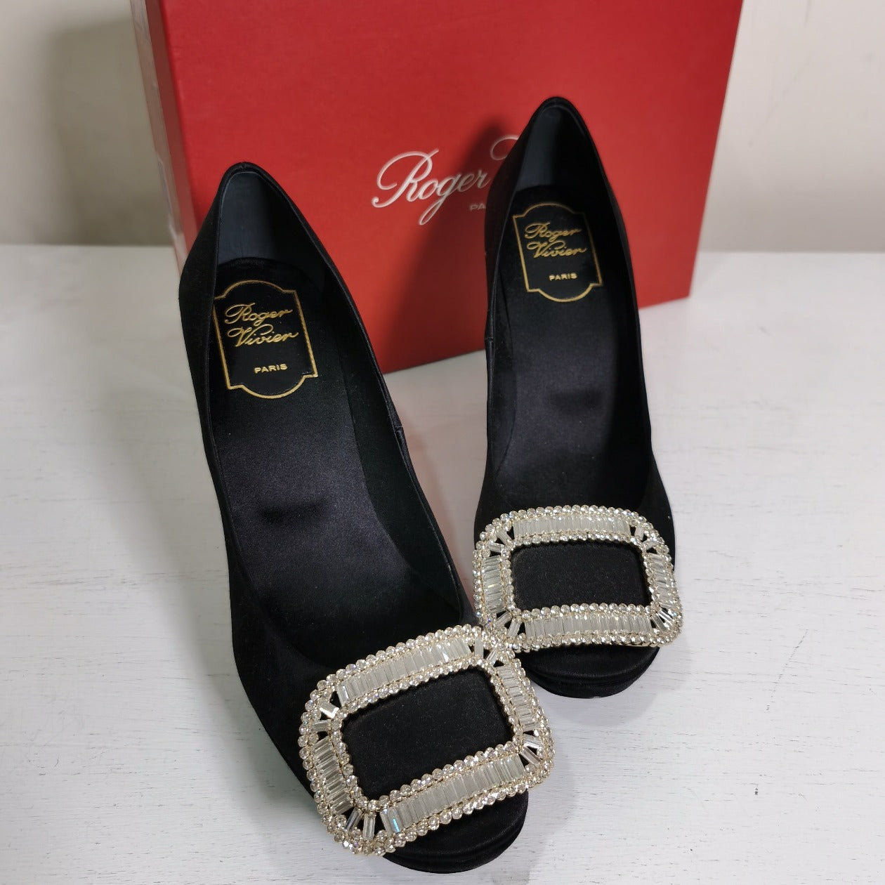 Roger Vivier Satin Crystal Embellishments Pumps Black Size38