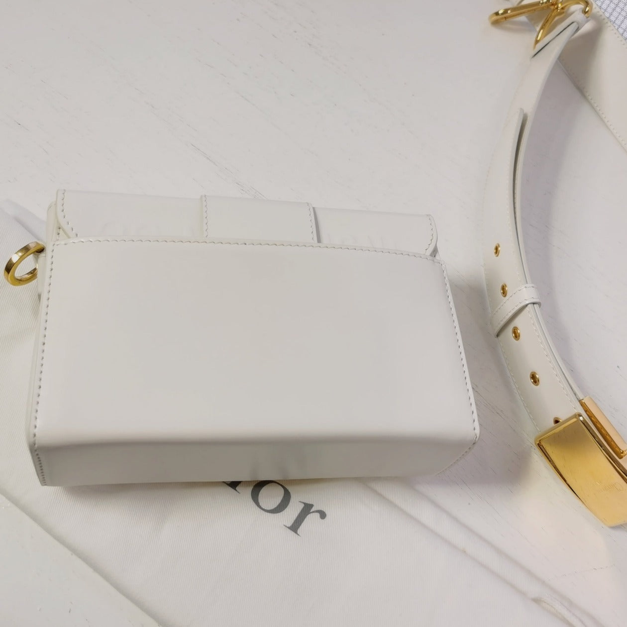Dior 30 Montaigne Box White