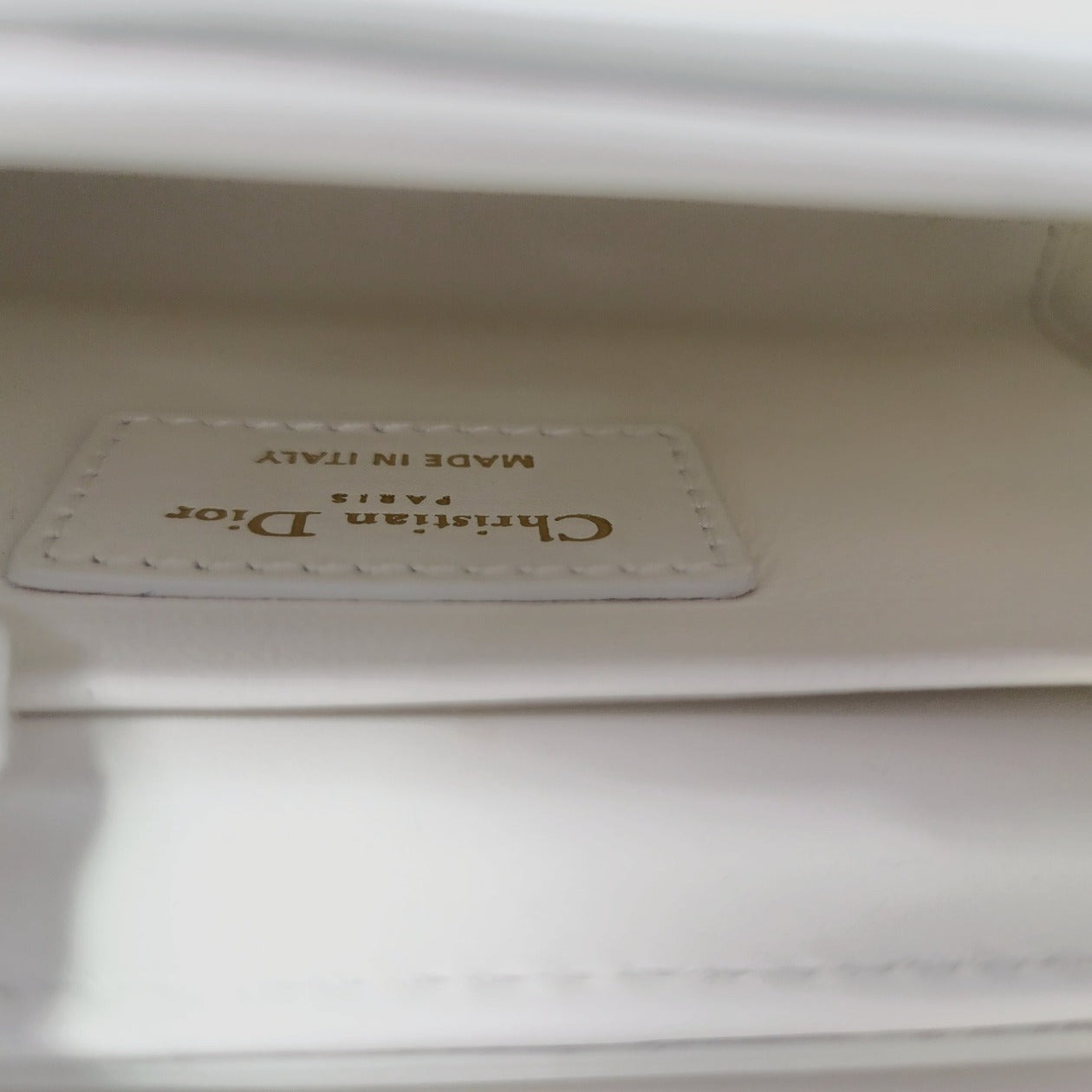 Dior 30 Montaigne Box White