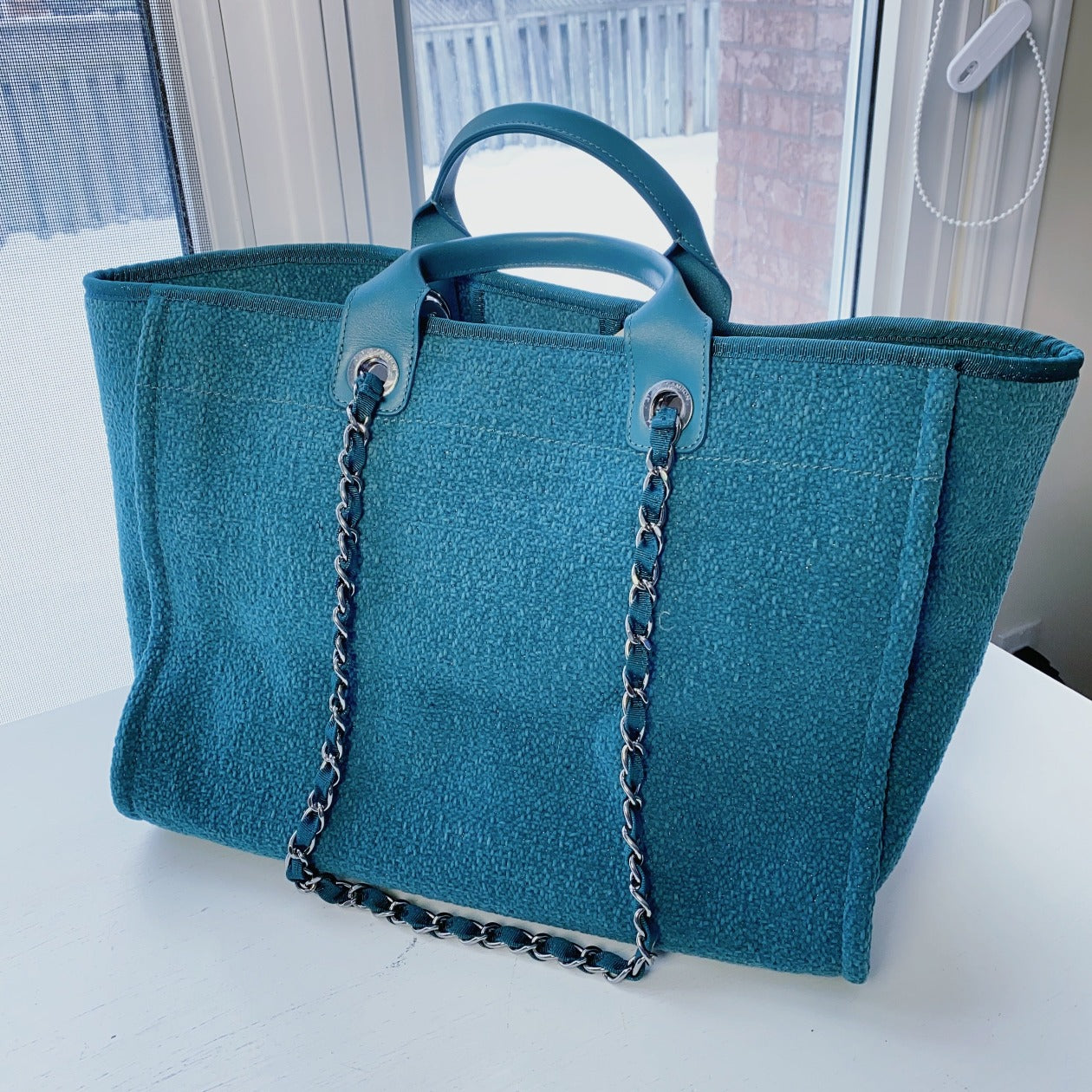 CHANEL GREEN WOVEN VELOUR DEAUVILLE TOTE MEDIUM