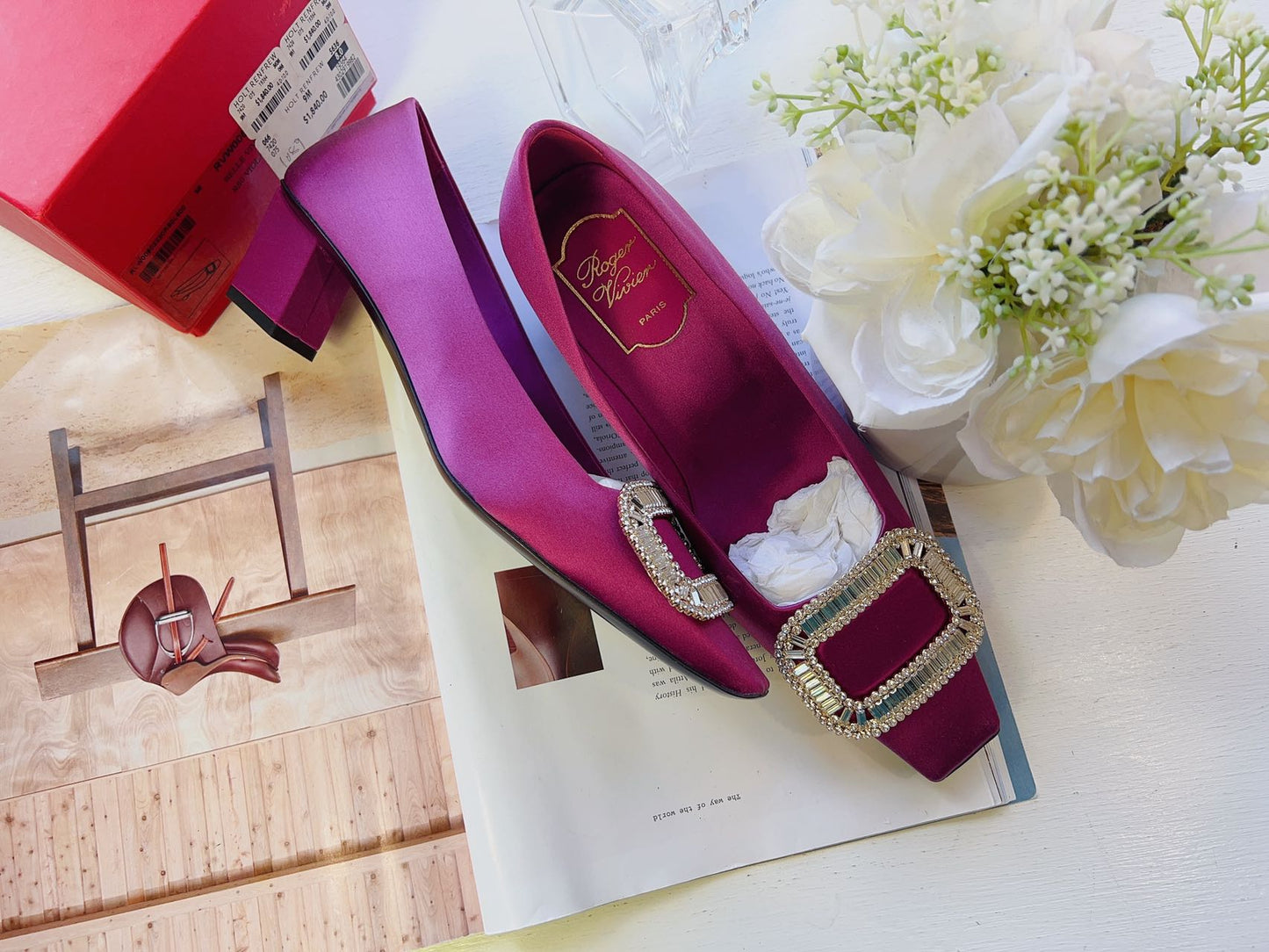 Roger Vivier Satin Crystal Embellishments Pumps Size38
