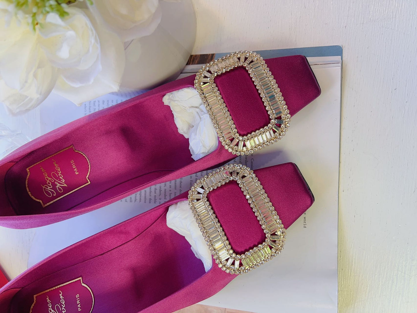 Roger Vivier Satin Crystal Embellishments Pumps Size38