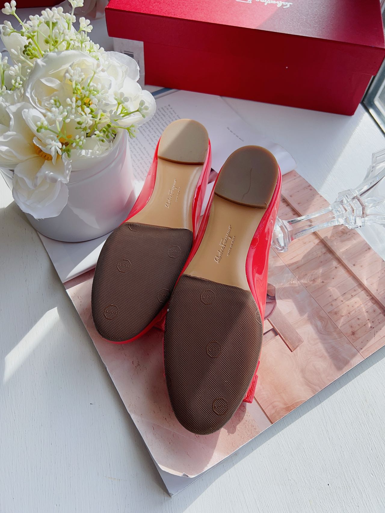 Salvatore Ferragamo Leather Grosgrain Trim Ballet Flats Size36B