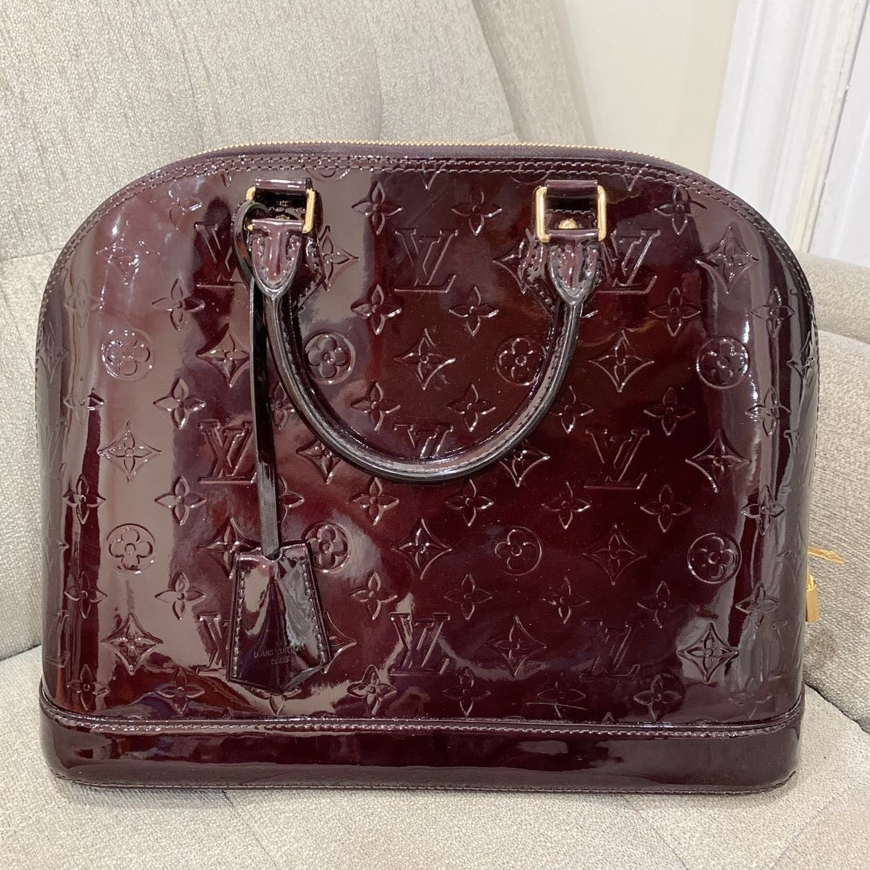 Louis Vuitton Monogram Vernis Amarante Alma MM