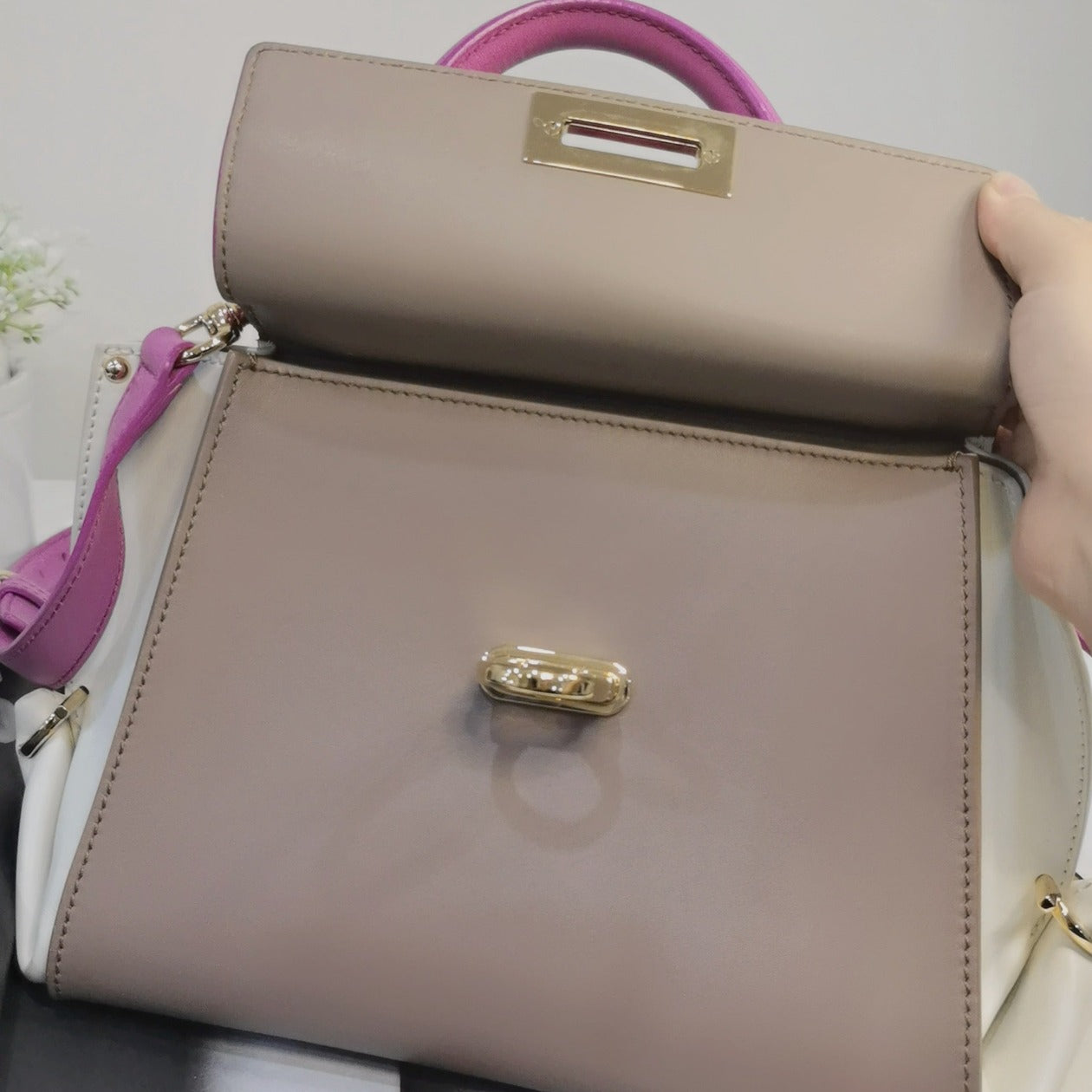 Salvatore Ferragamo 2way Crossbody shoulder bag with tri-color Calfskin leather - luxhub.ca