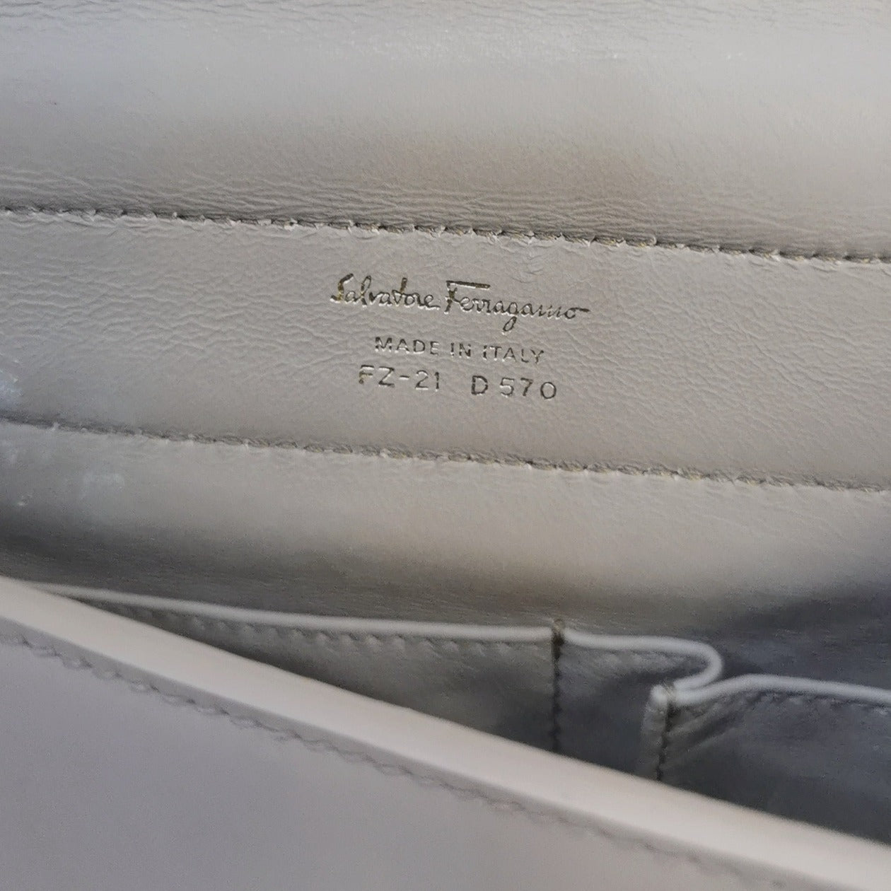 Salvatore Ferragamo 2way Crossbody shoulder bag with tri-color Calfskin leather - luxhub.ca