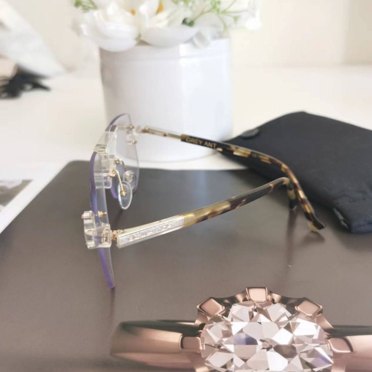 Grey Ants Sunglass - luxhub.ca