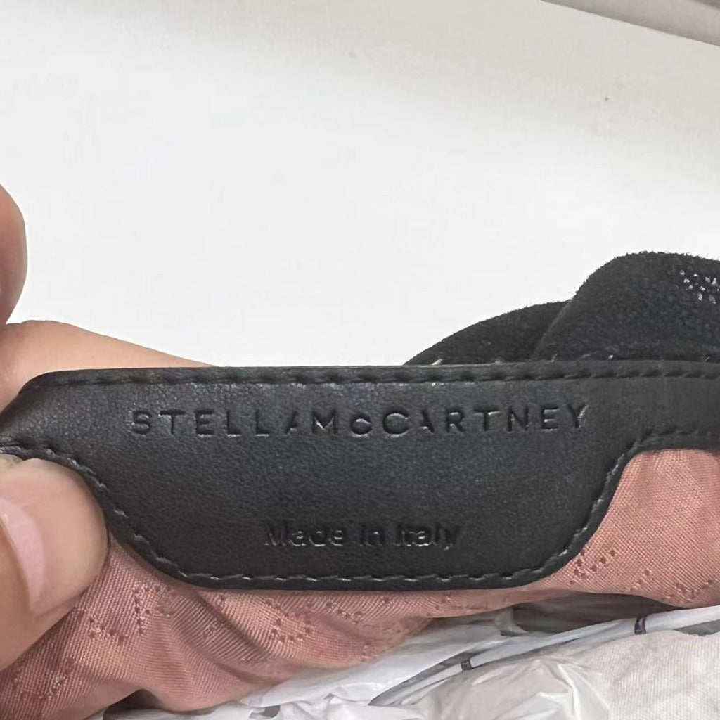 STELLA MCCARTNEY Black chain tote
- luxhub.ca