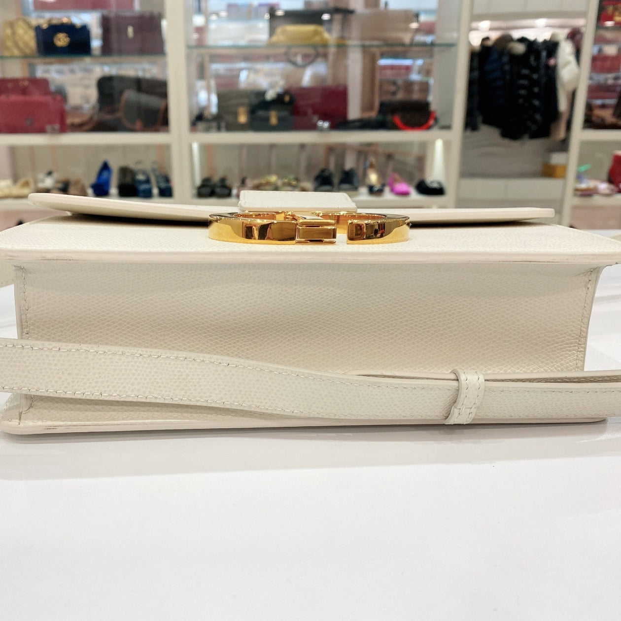 Dior 30 Montaigne Calfskin Bag White CD clasp Gold