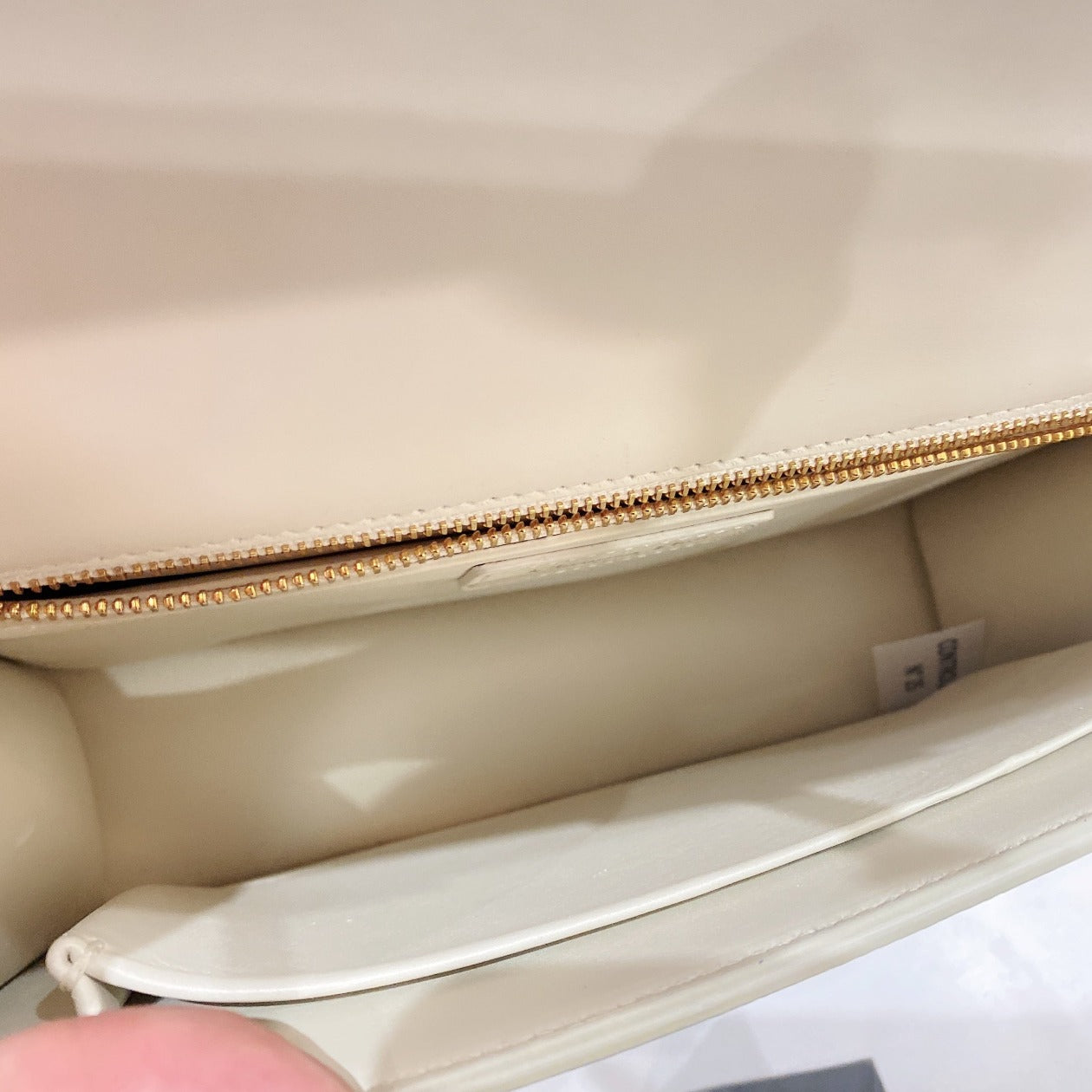 Dior 30 Montaigne Calfskin Bag White CD clasp Gold