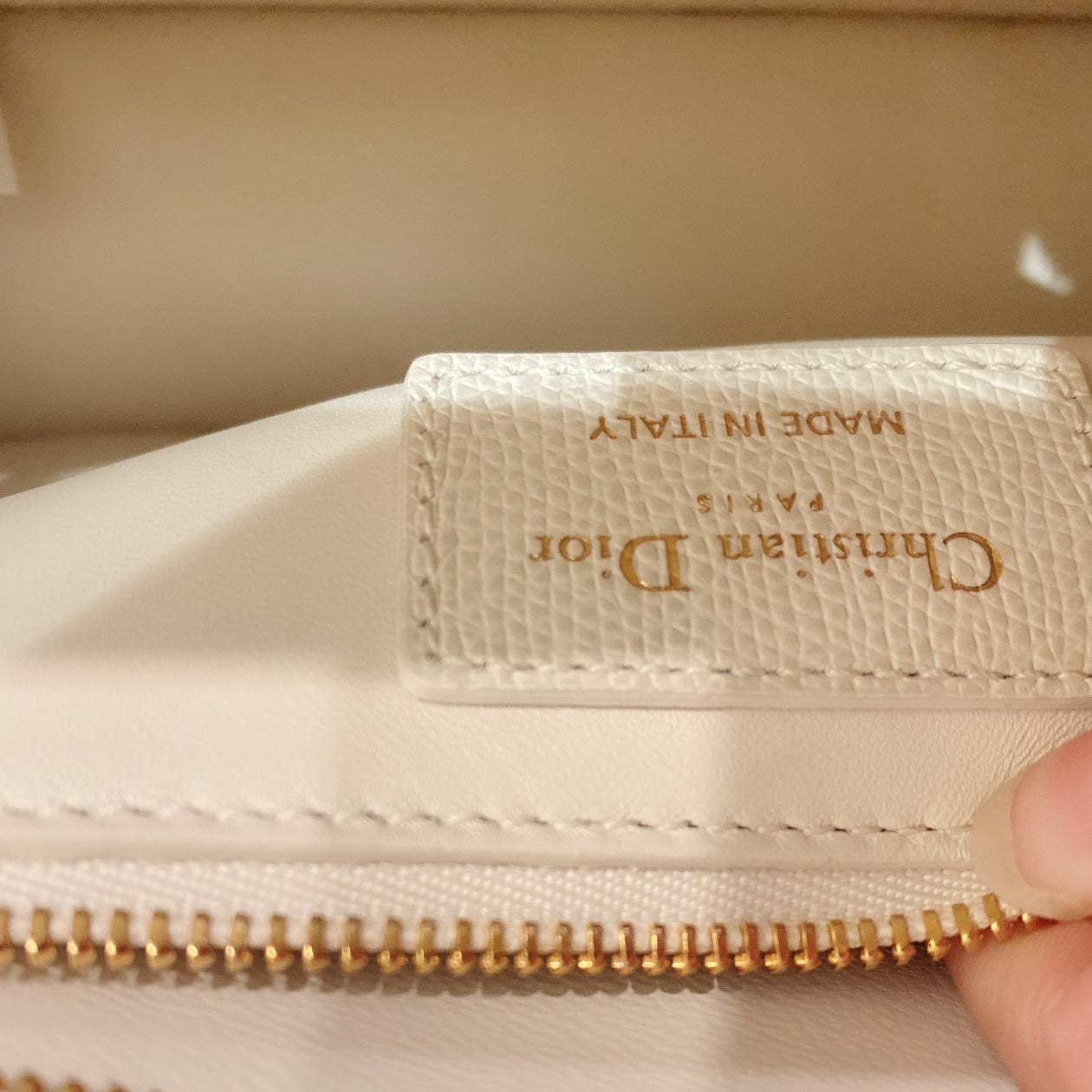 Dior 30 Montaigne Calfskin Bag White CD clasp Gold