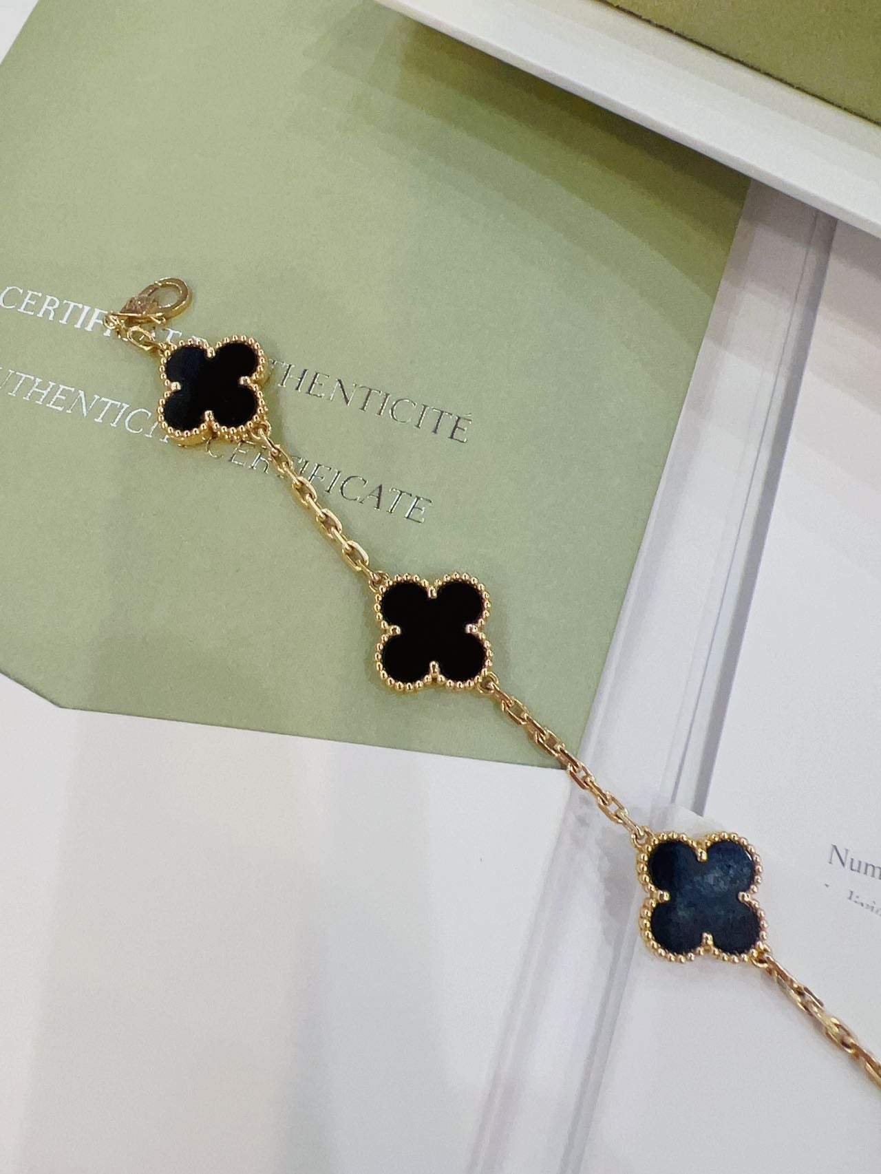Van Cleef & Arpels Vintage Alhambra 5 Motifs Bracelet 2020