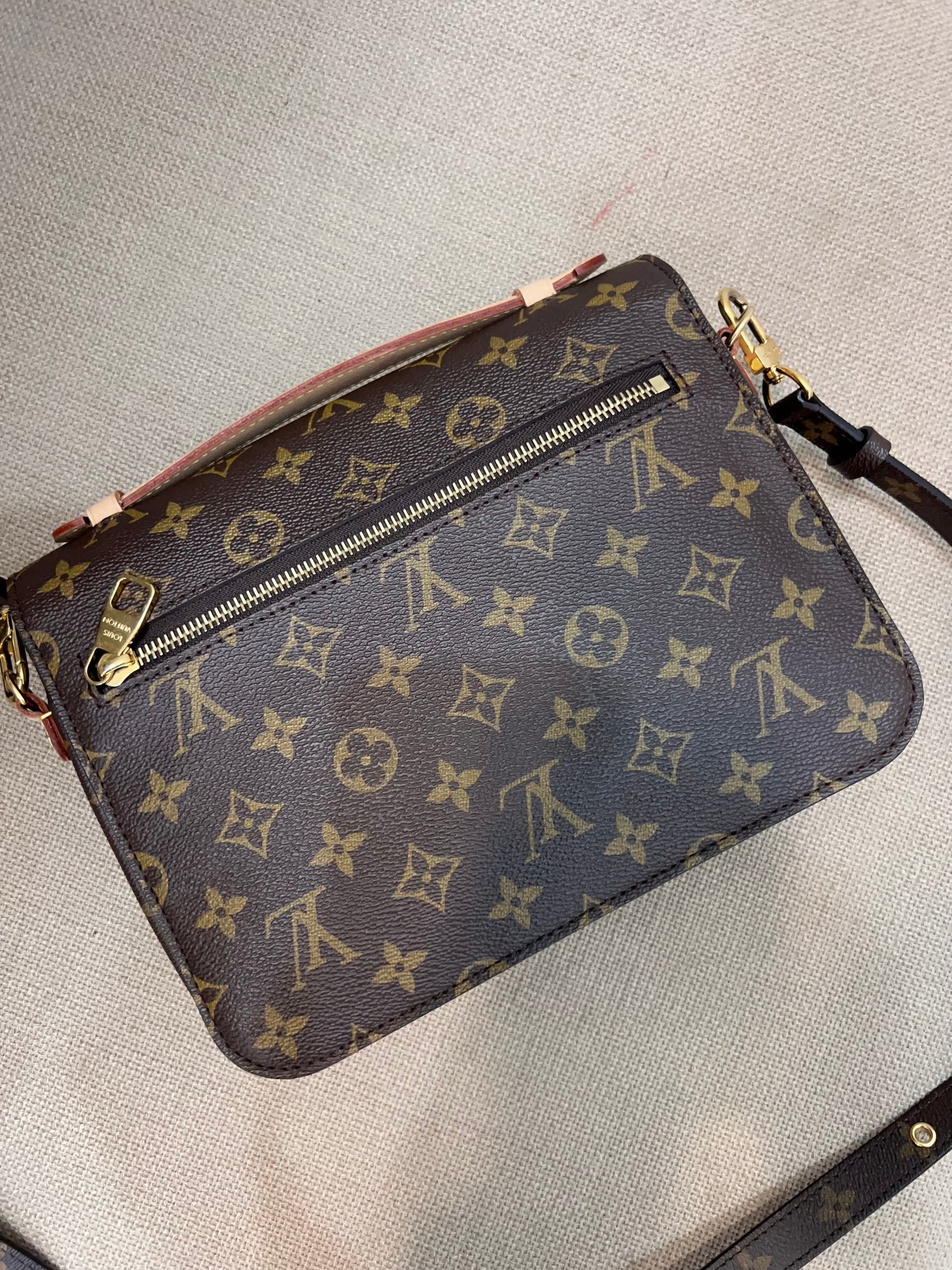 Louis Vuitton Monogram Pochette Métis