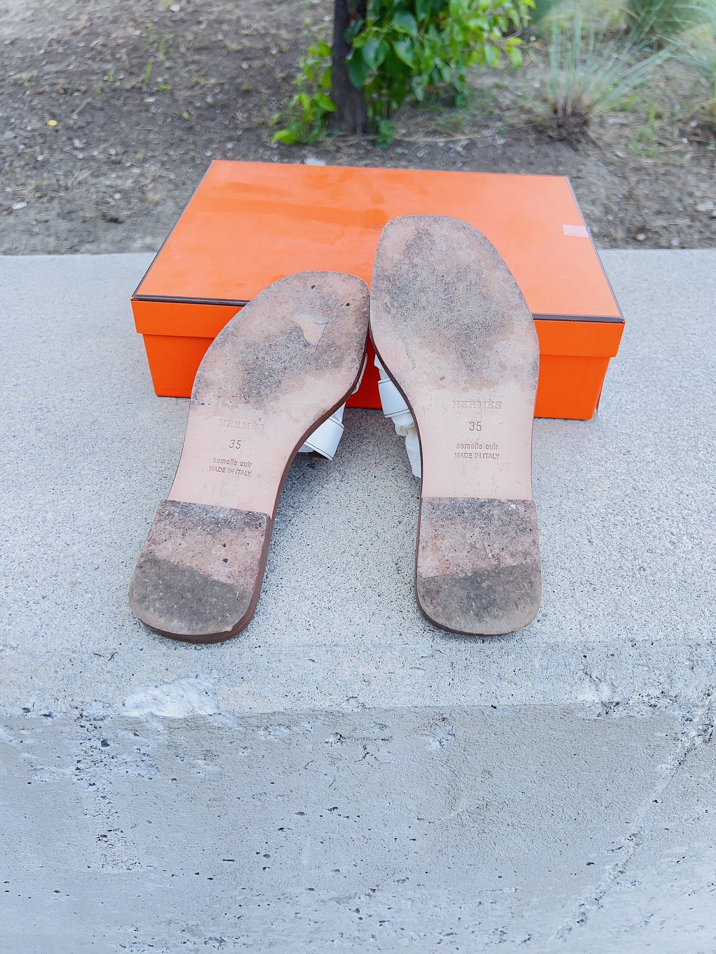 Hermes Oran Slides Size35